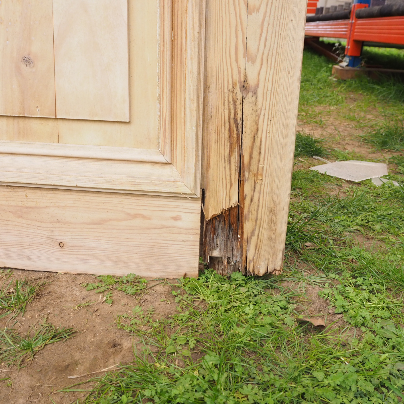 Solid wooden door with glass panels (H. 222,9 cm x W. 88,6 cm) - Left