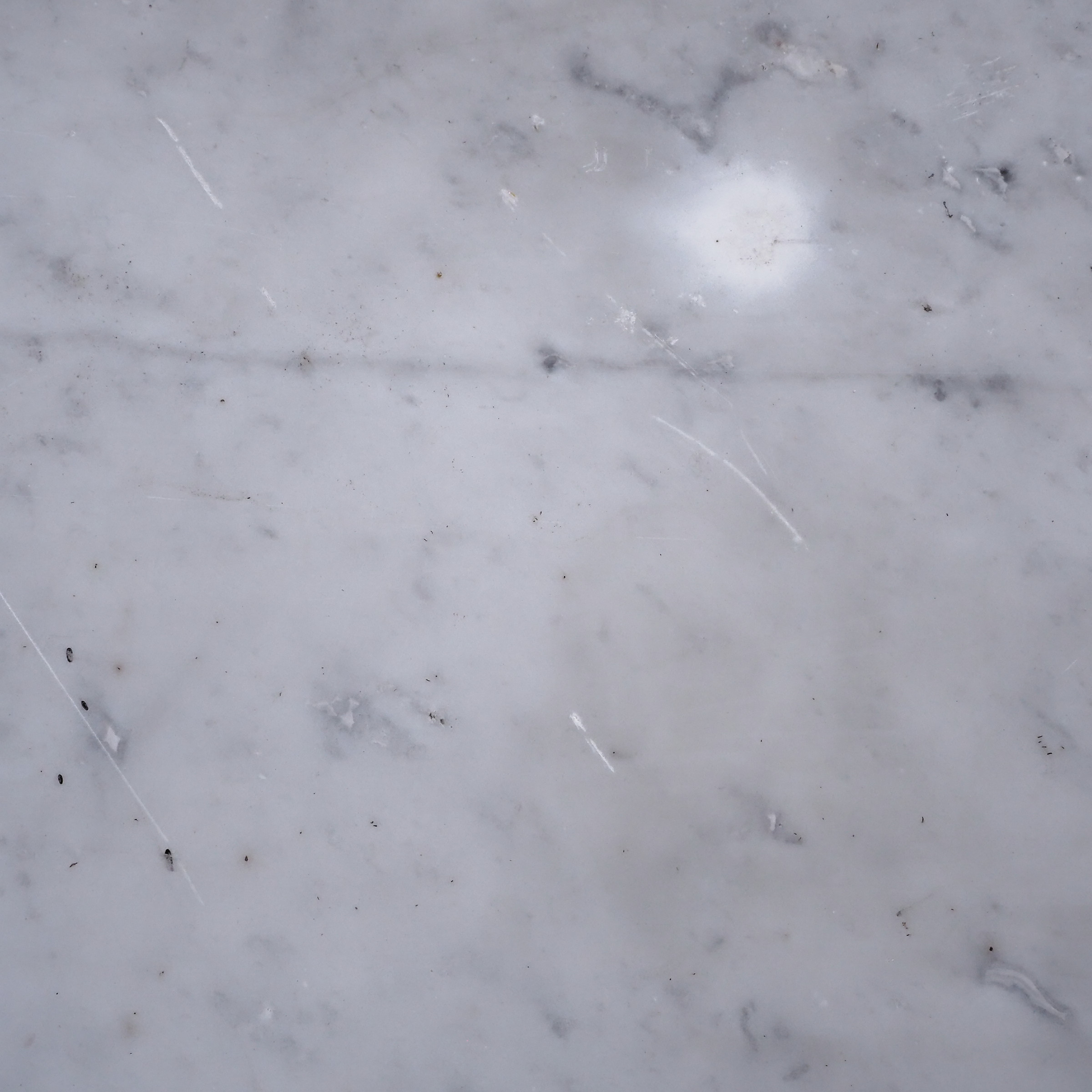 Batch of marble tiles (+/- 6,1 m2)