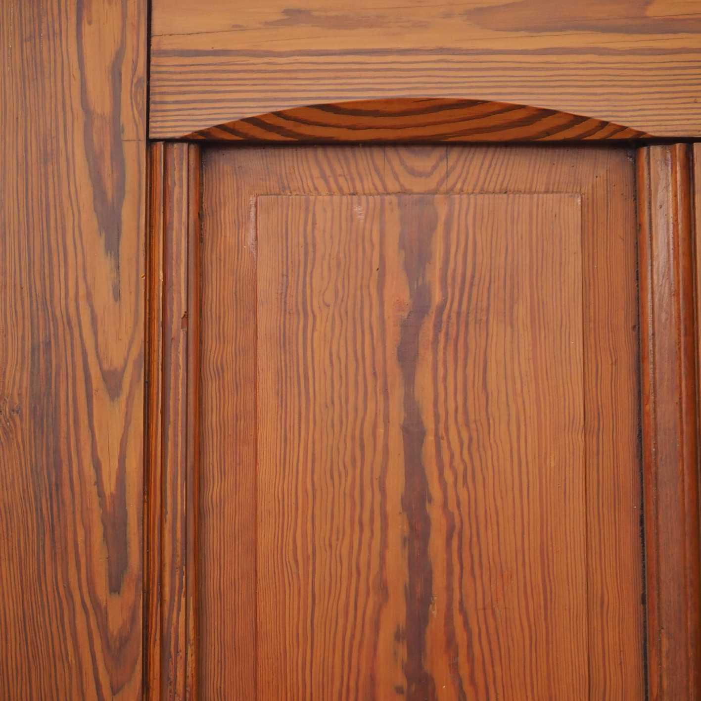 Varnished door in solid pine (H. 231 x W. 90/91 cm) - Left