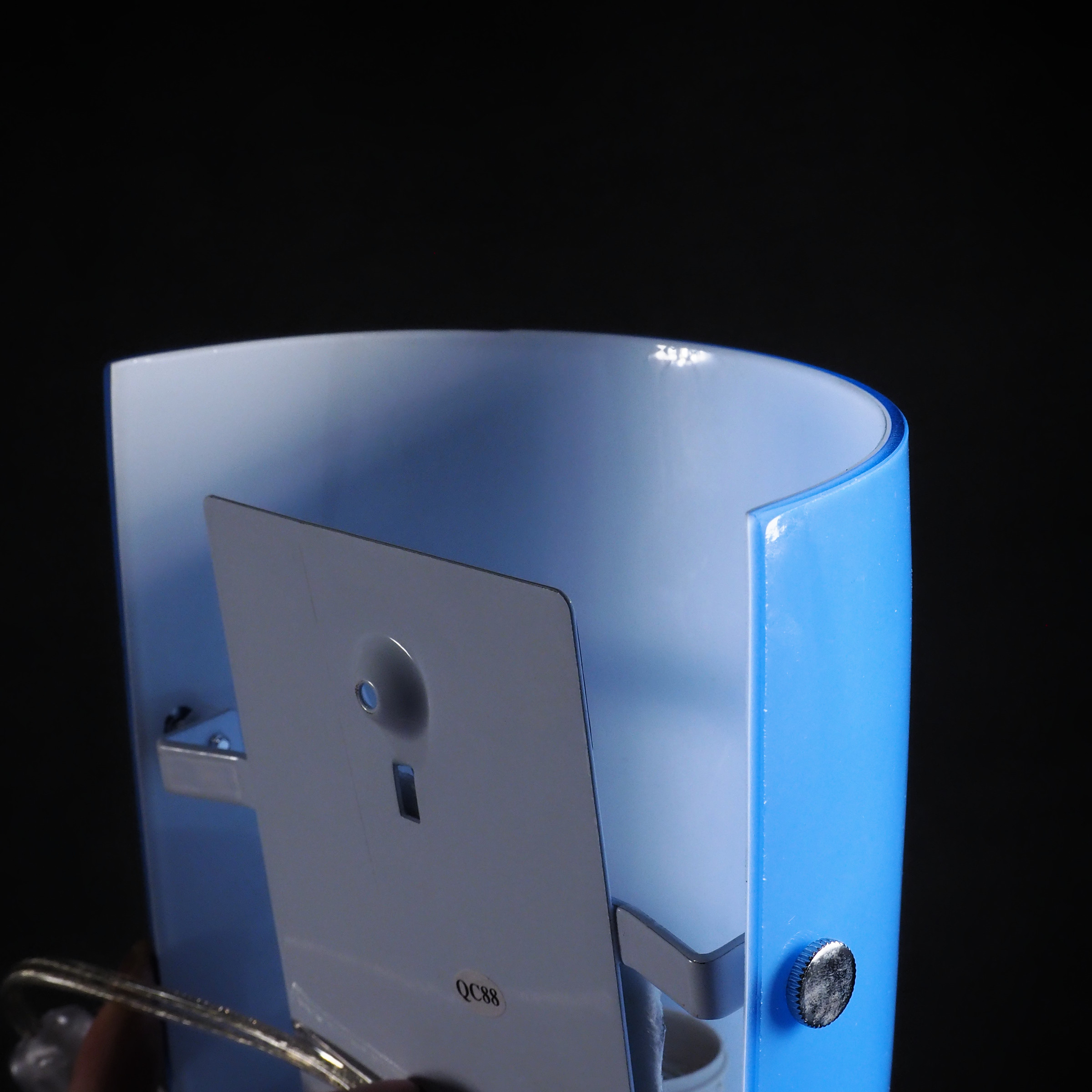 Wall light 'Naro' in glass tinted with a laminated opaline with cable &amp; power plug - Blue