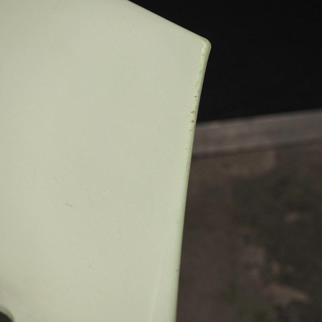 Armchair 'Dr. NO' by Philippe Starck for Kartell (ca. 1997) - Pistachio green