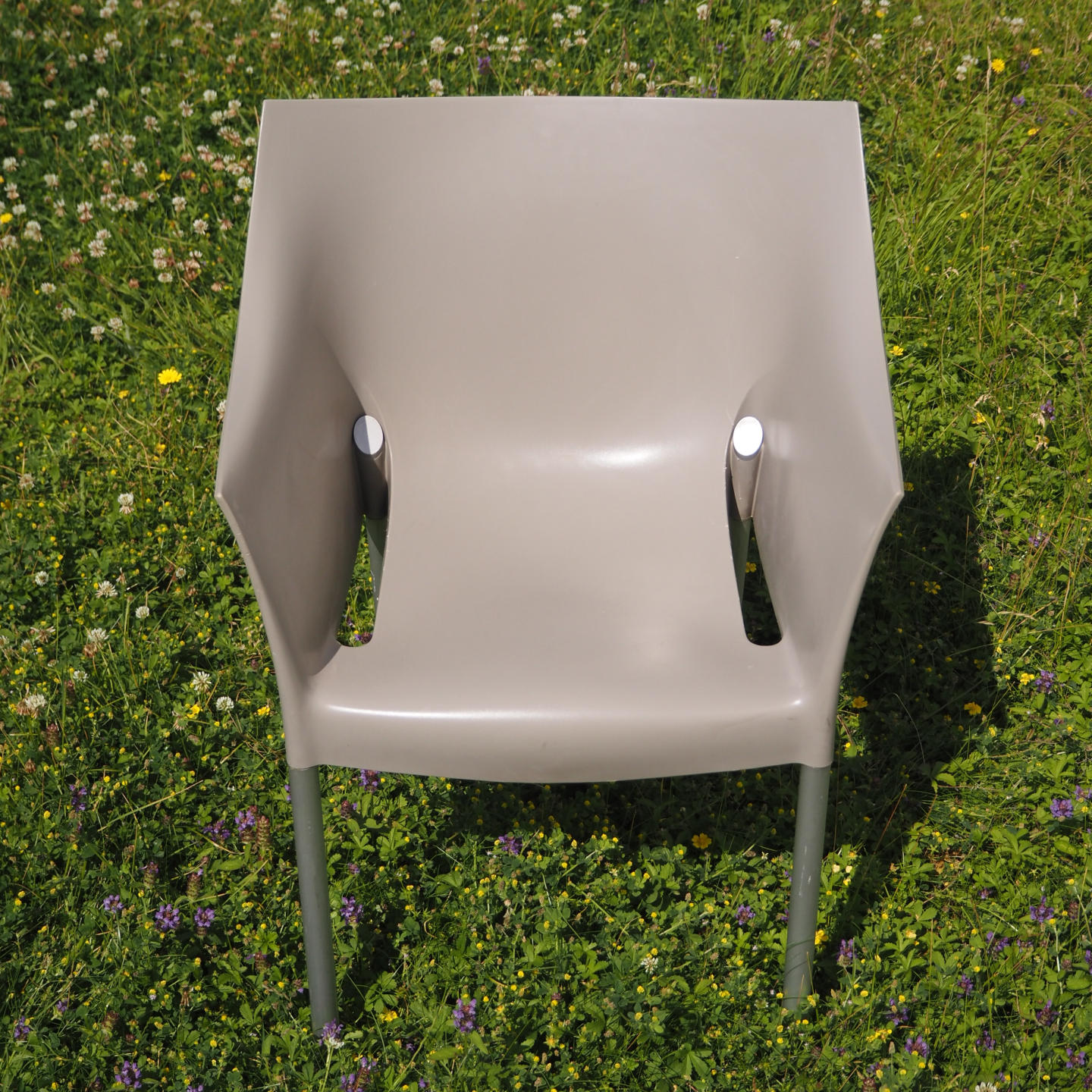 Armchair 'Dr. NO' by Philippe Starck for Kartell (ca. 1997) - Light grey