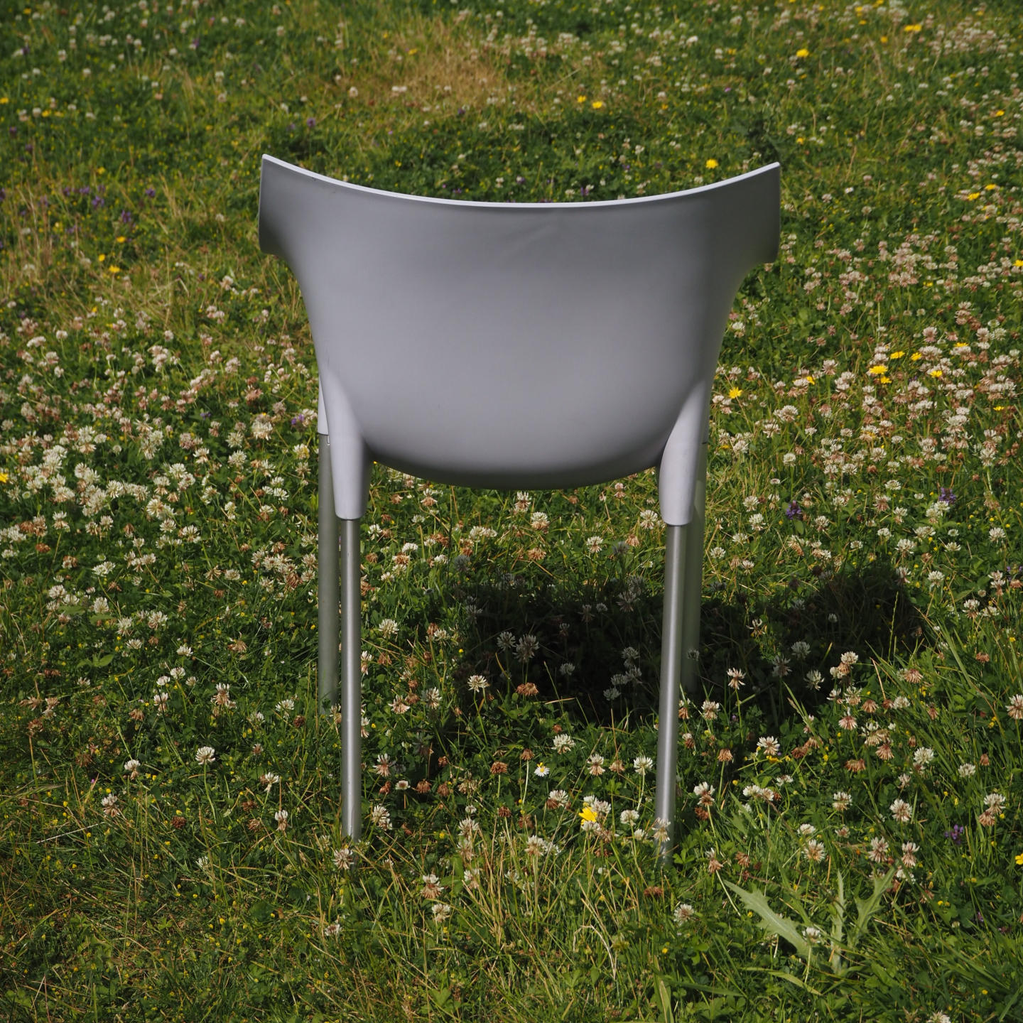 Armchair 'Dr. NO' by Philippe Starck for Kartell (ca. 1997) - Lilac