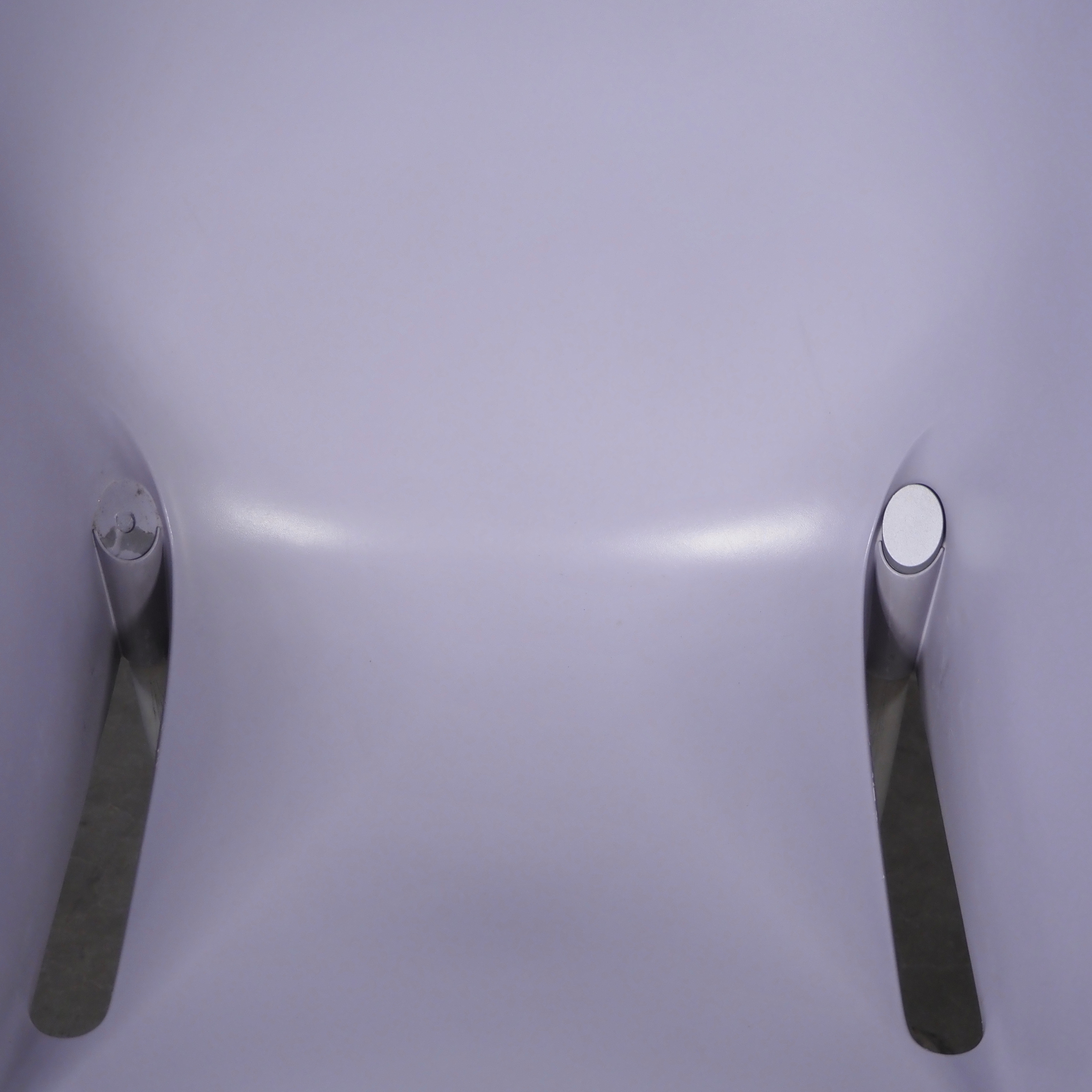 Armchair 'Dr. NO' by Philippe Starck for Kartell (ca. 1997) - Lilac