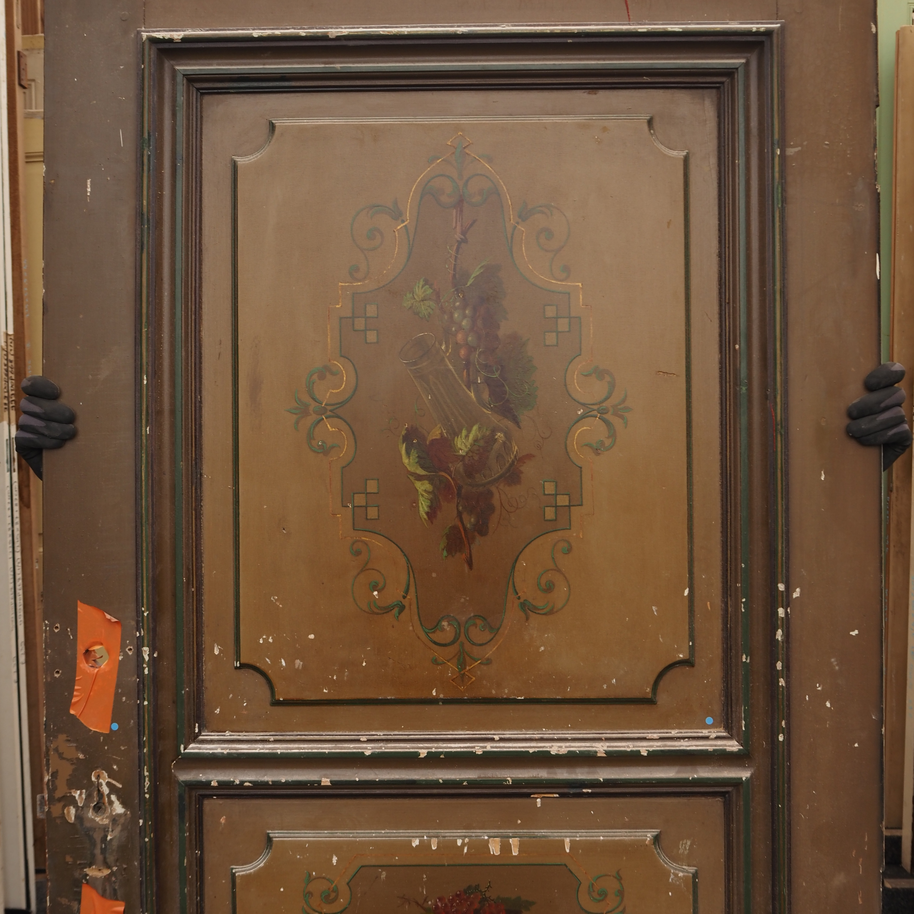 Door in hand-painted wood (H. 219,5 x W. 94 cm) - Left