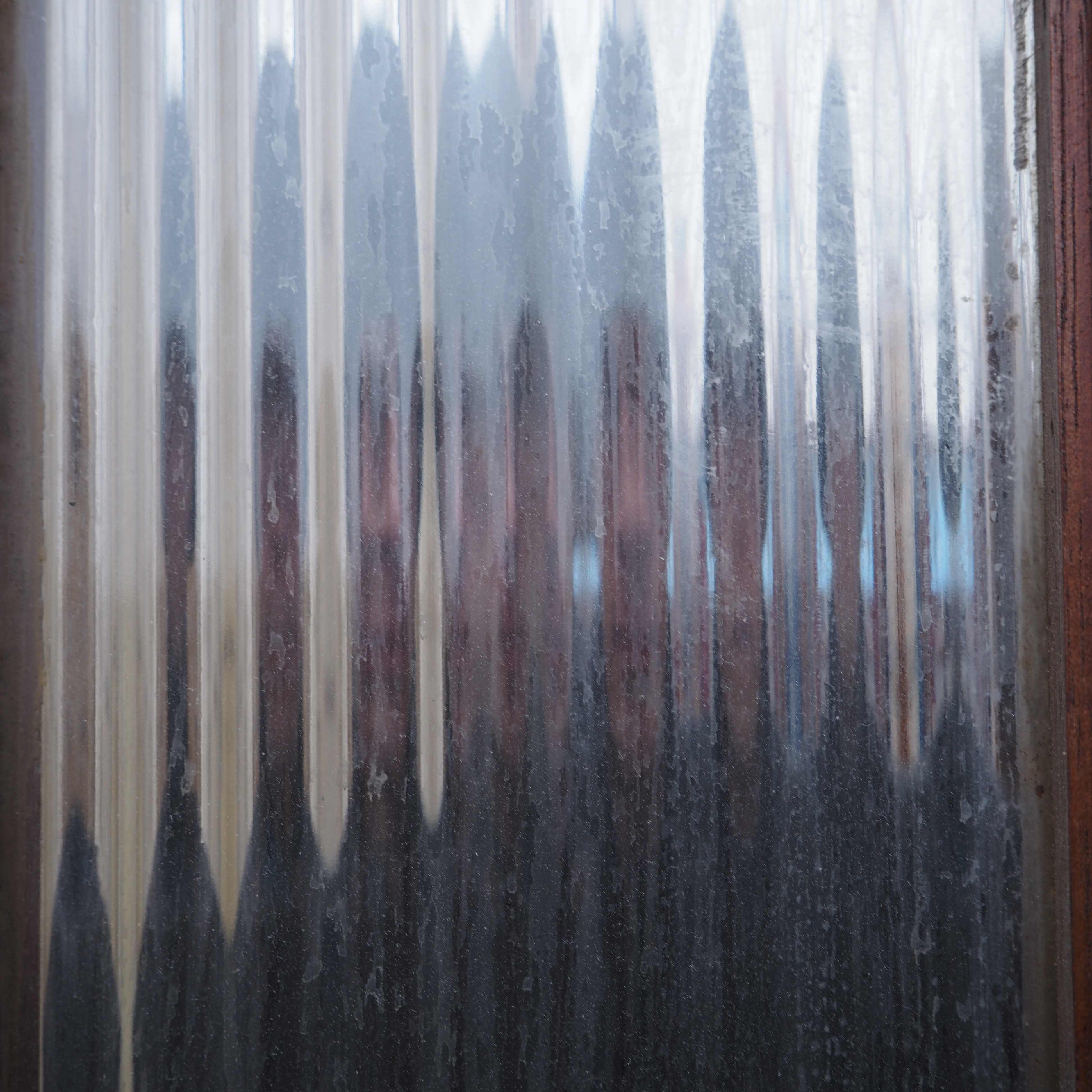 Door in wood and textured glass (H. 204,5 x W. 72 cm) - Left