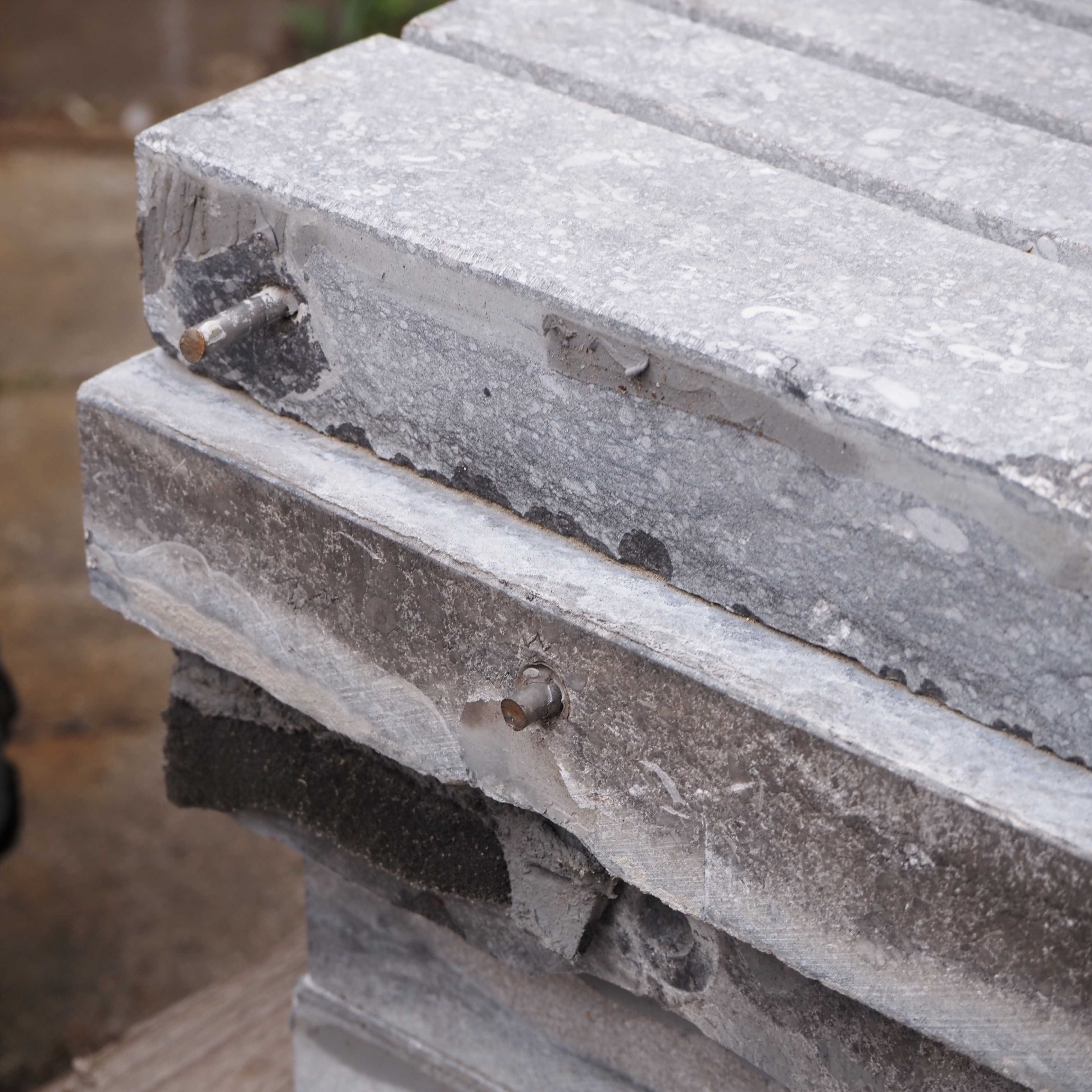 Batch of blue limestone for wall cladding (± 5 m2)