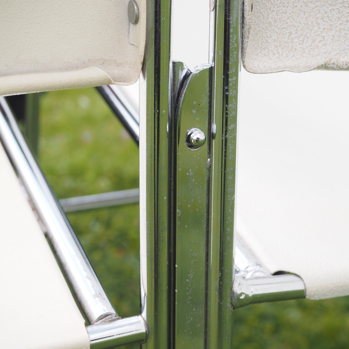 Stackable chair '40/4' by David Rowland for GF Business Equipment (ca. 1960) - White