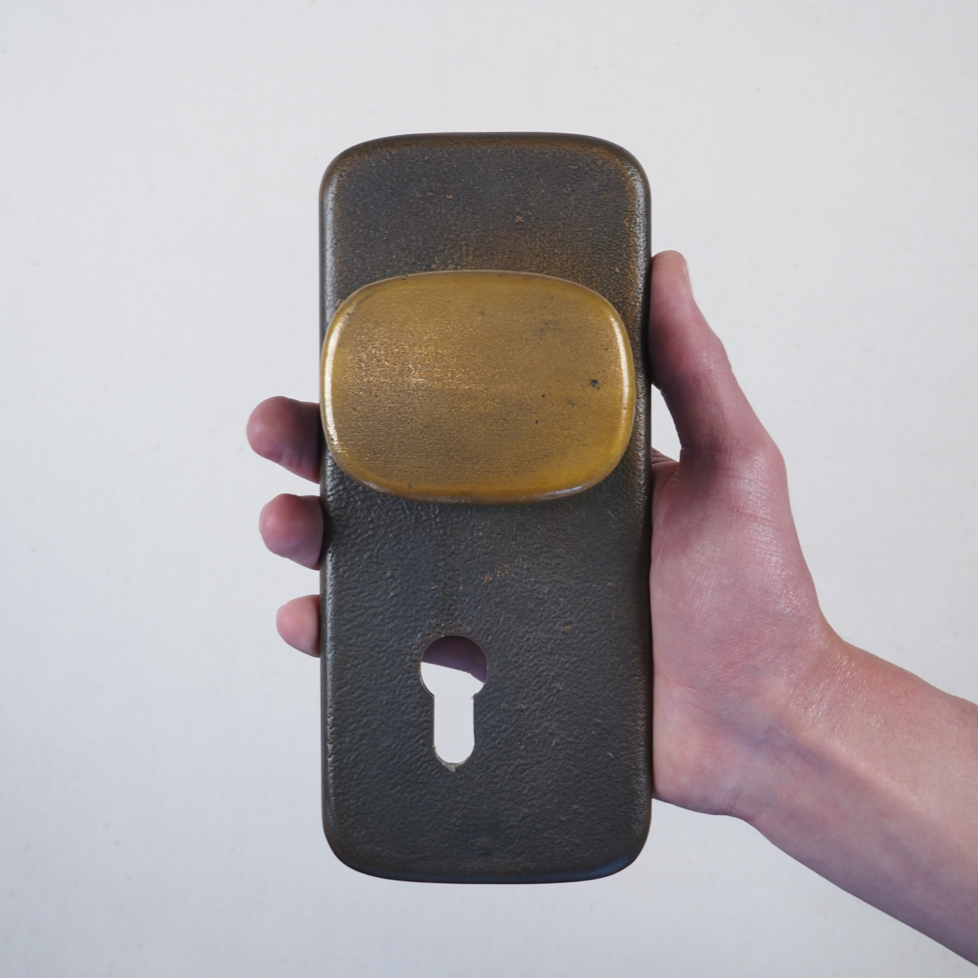 Door handle in solid bronze by Jules Wabbes (ca. 1970)