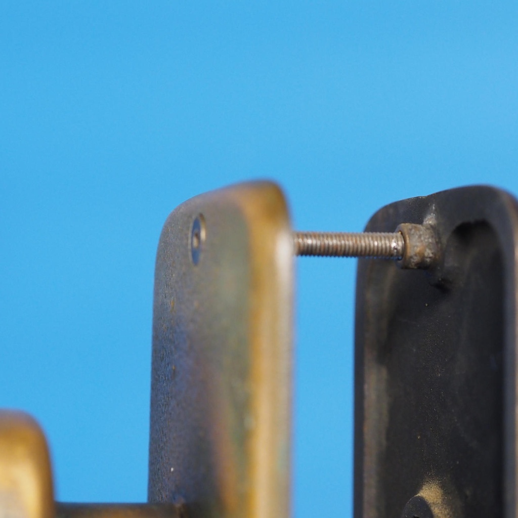 Door handle in solid bronze by Jules Wabbes (ca. 1970)