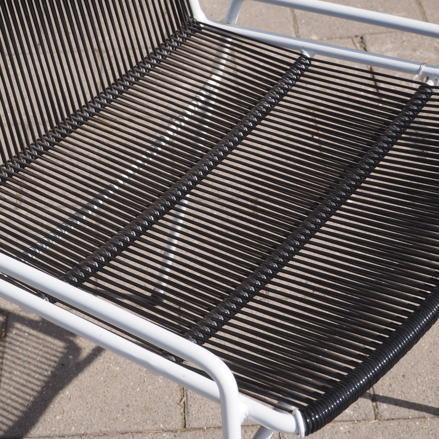 Exterior chair 'Abaco' by Paola Navone for Serax - White/Black