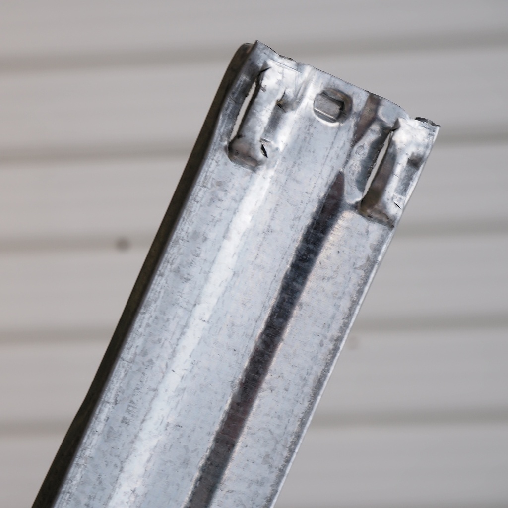 Beam in galvanized steel for shelf 'Super 1-2-3' by Metalsistem (L. 119,5 cm)