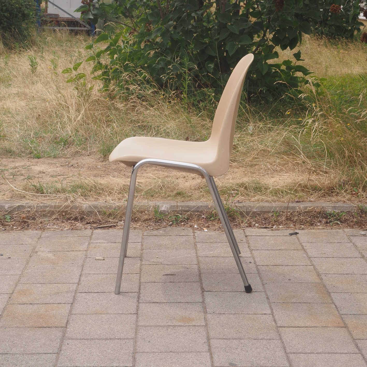 Stackable chair 'Selena' by Dipiplast