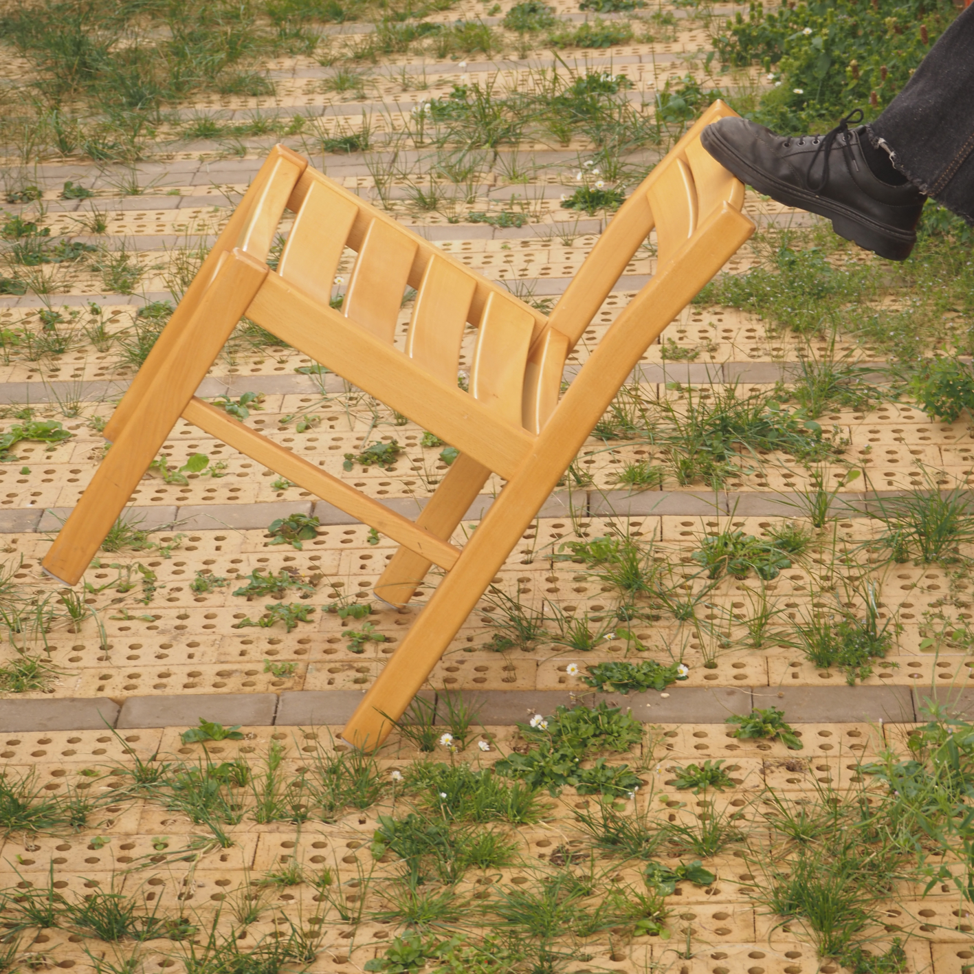 Chair in plywood