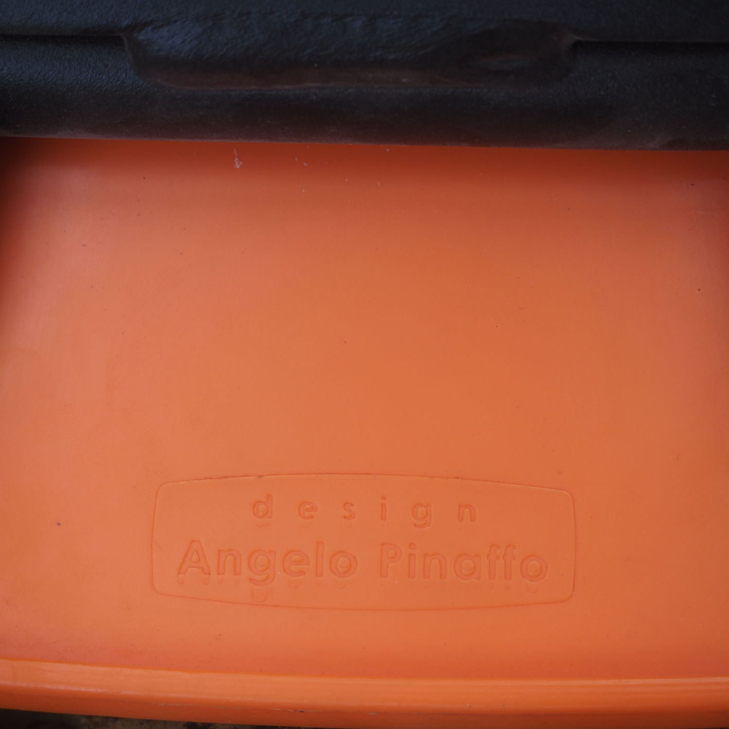 Swivel office chair 'Shell' by Angelo Pinaffo (ca. 2000)