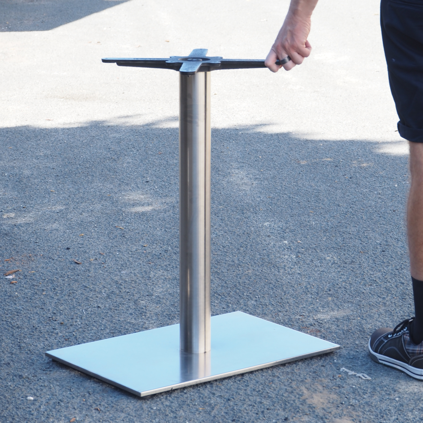 Table leg in steel by Pedrali (H. 73 cm)