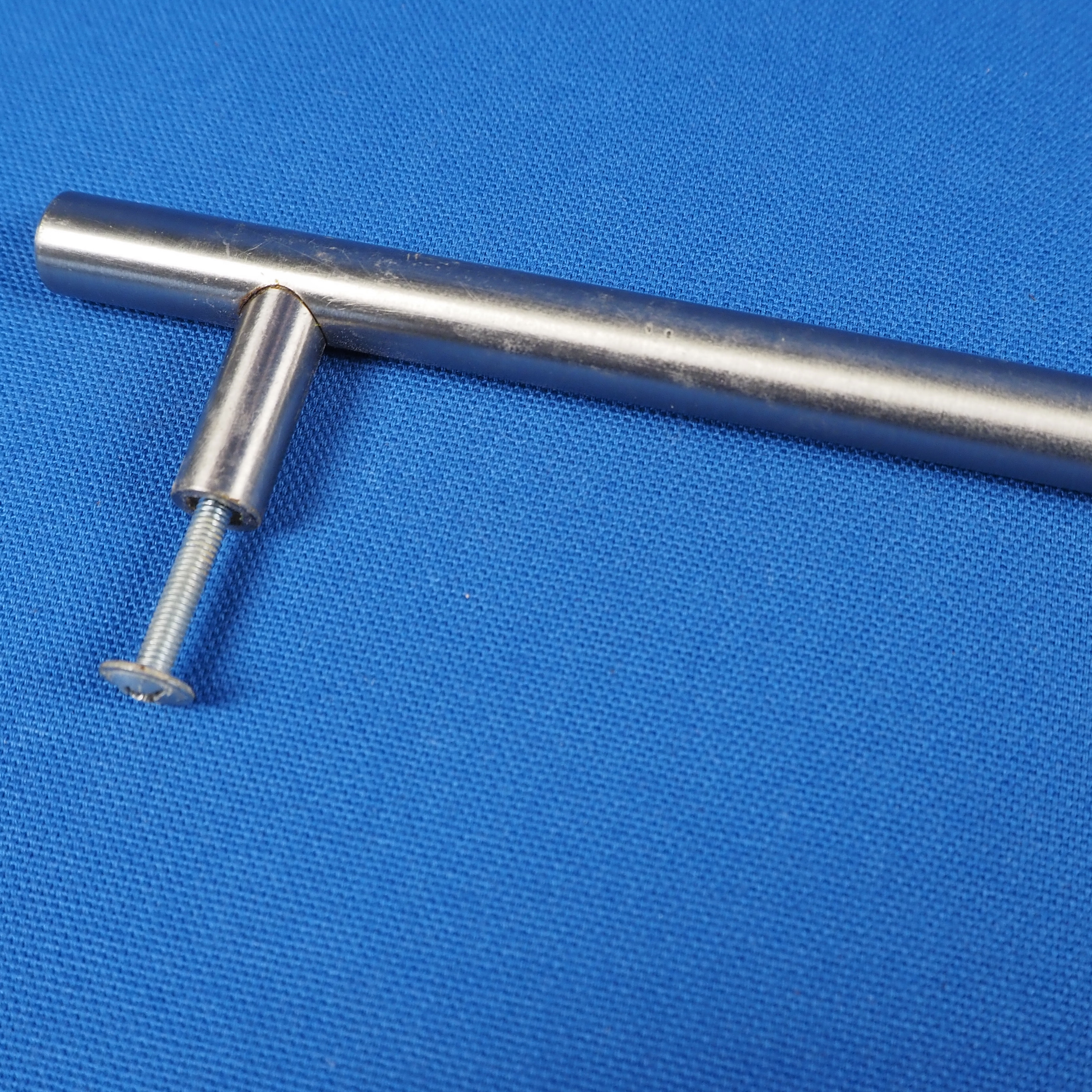 Cabinet/drawer handle in stainless steel (L. 52,3 cm)