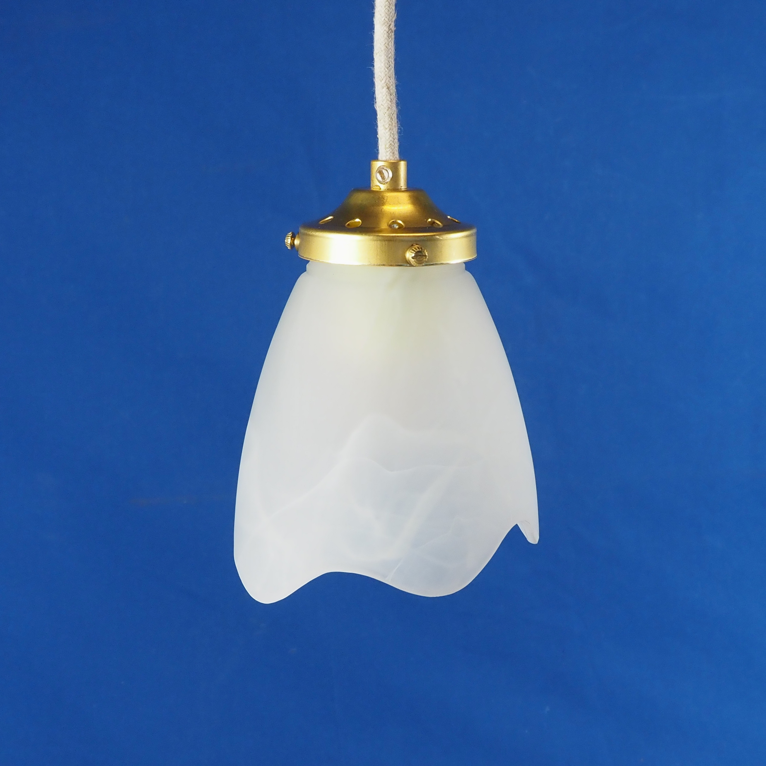 Hanging light 'Babette' in frosted glass