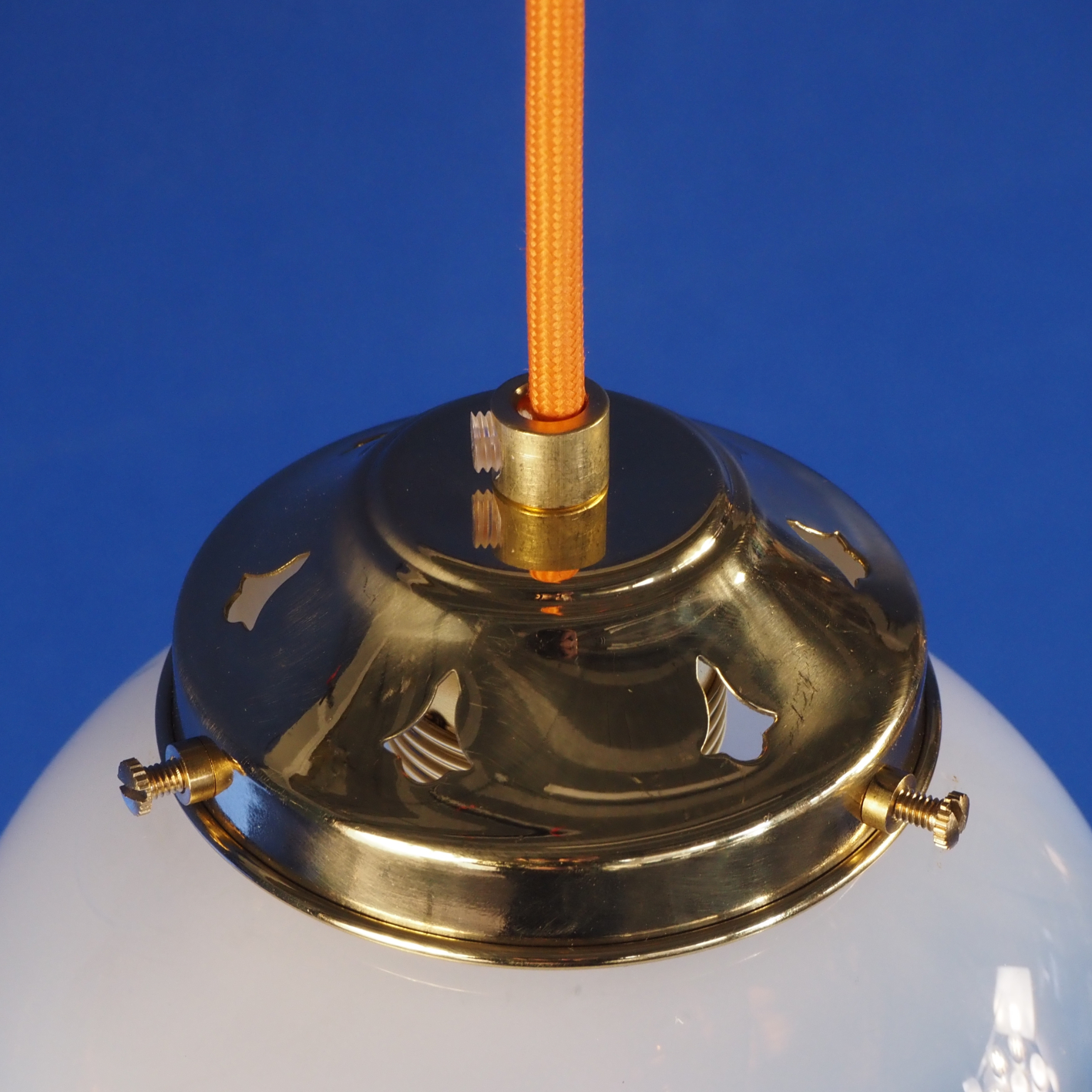 Hanging light by Mazzega in smoked Murano glass with amber detail (ca. 1970) (⌀ 16 cm)