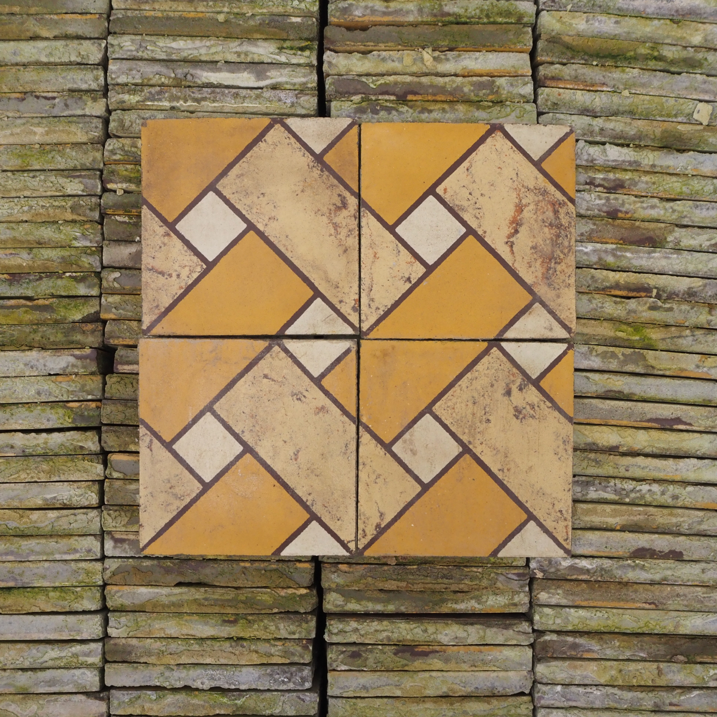Cement tiles 'Crippled Symmetry' by Impermo (17 x 17 cm)