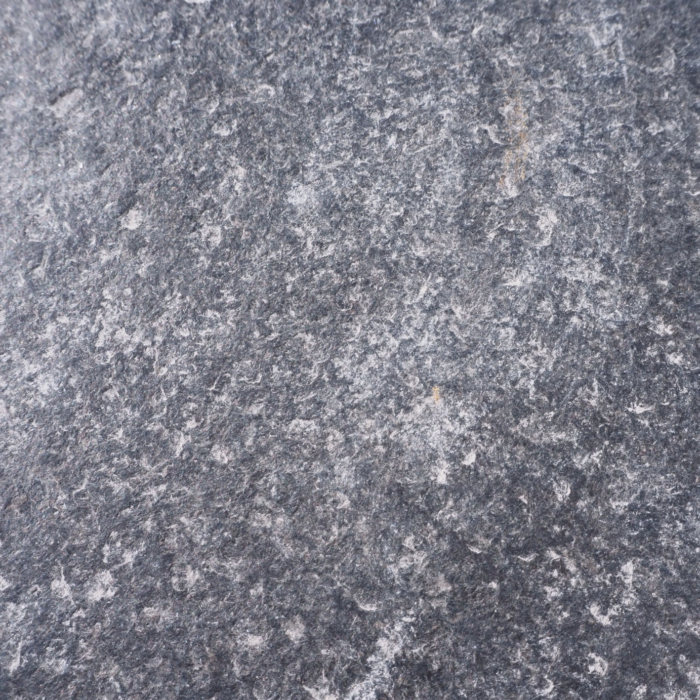 Granite with flamed finish - Sold per m2