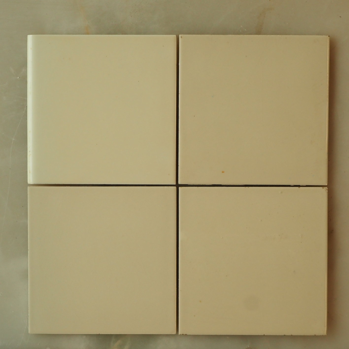Batch of off-white ceramic tiles by Hob (± 7 m2)