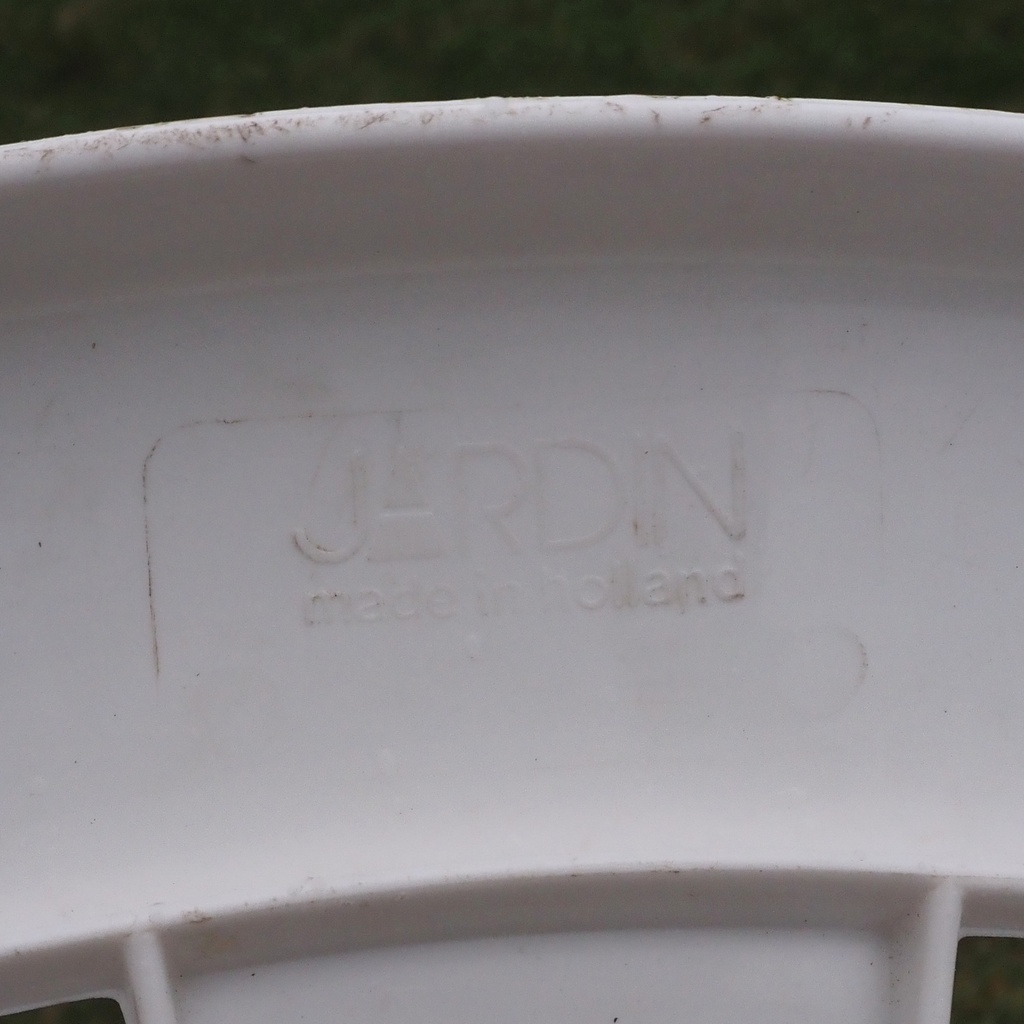 Stackable garden chair in polypropylene by Jardin
