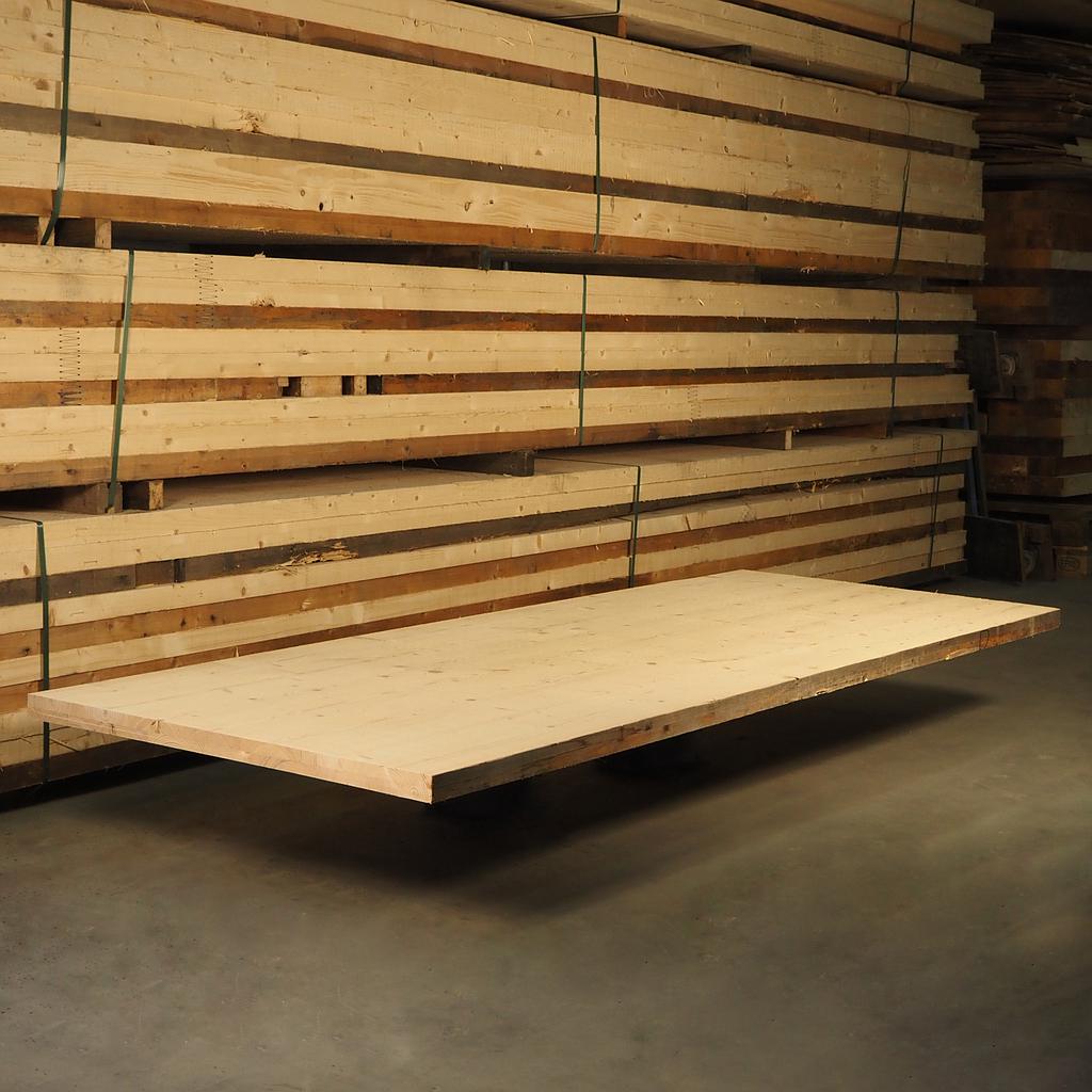 Glued laminated timber panel (5.5 cm thick - 397 cm length)