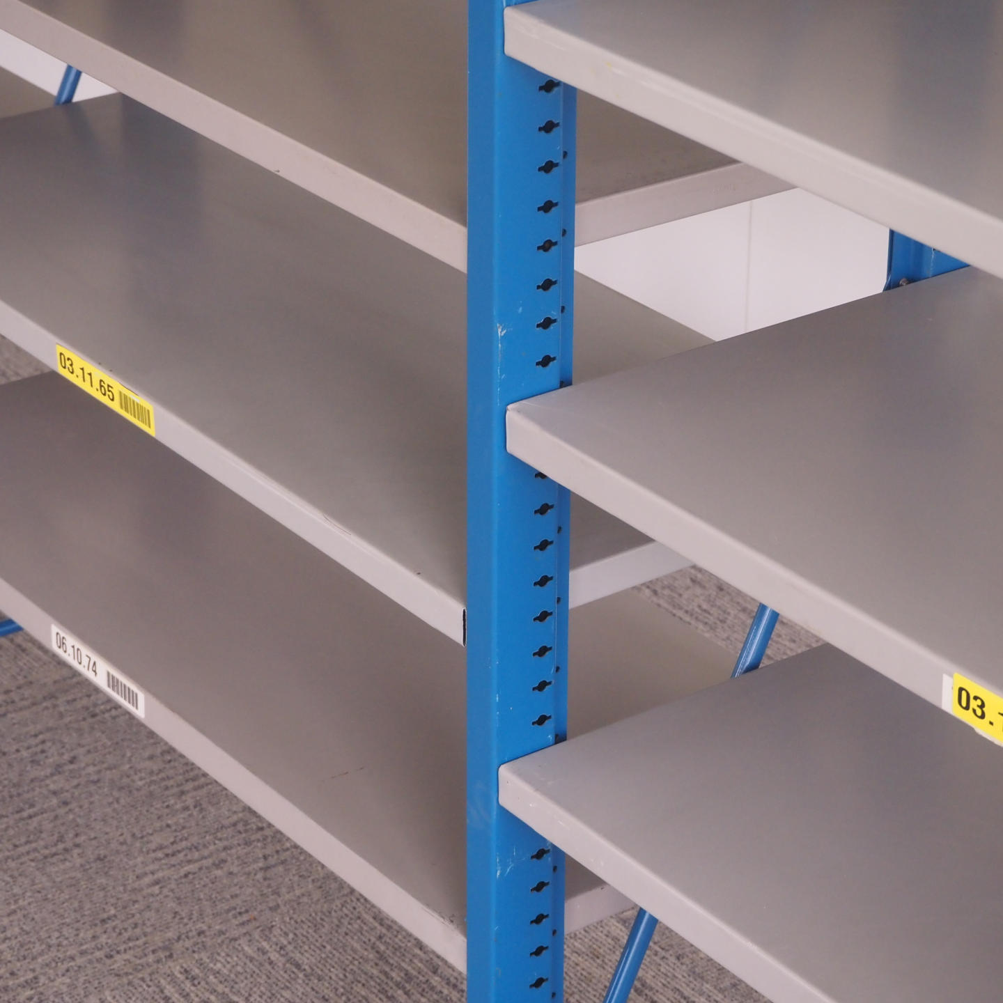 Large shelf by Mecalux (H. 230 x W. 303 cm) - Epoxy