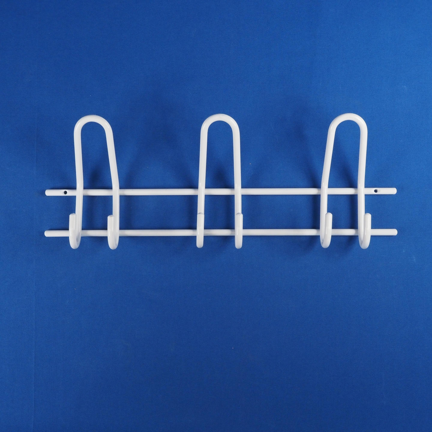 Coat hooks in white lacquered steel