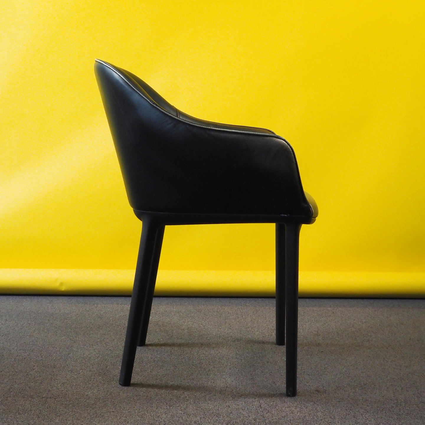Armchair 'Softshell' in leather by Ronan &amp; Erwan Bouroullec for Vitra (ca. 2008) - Black