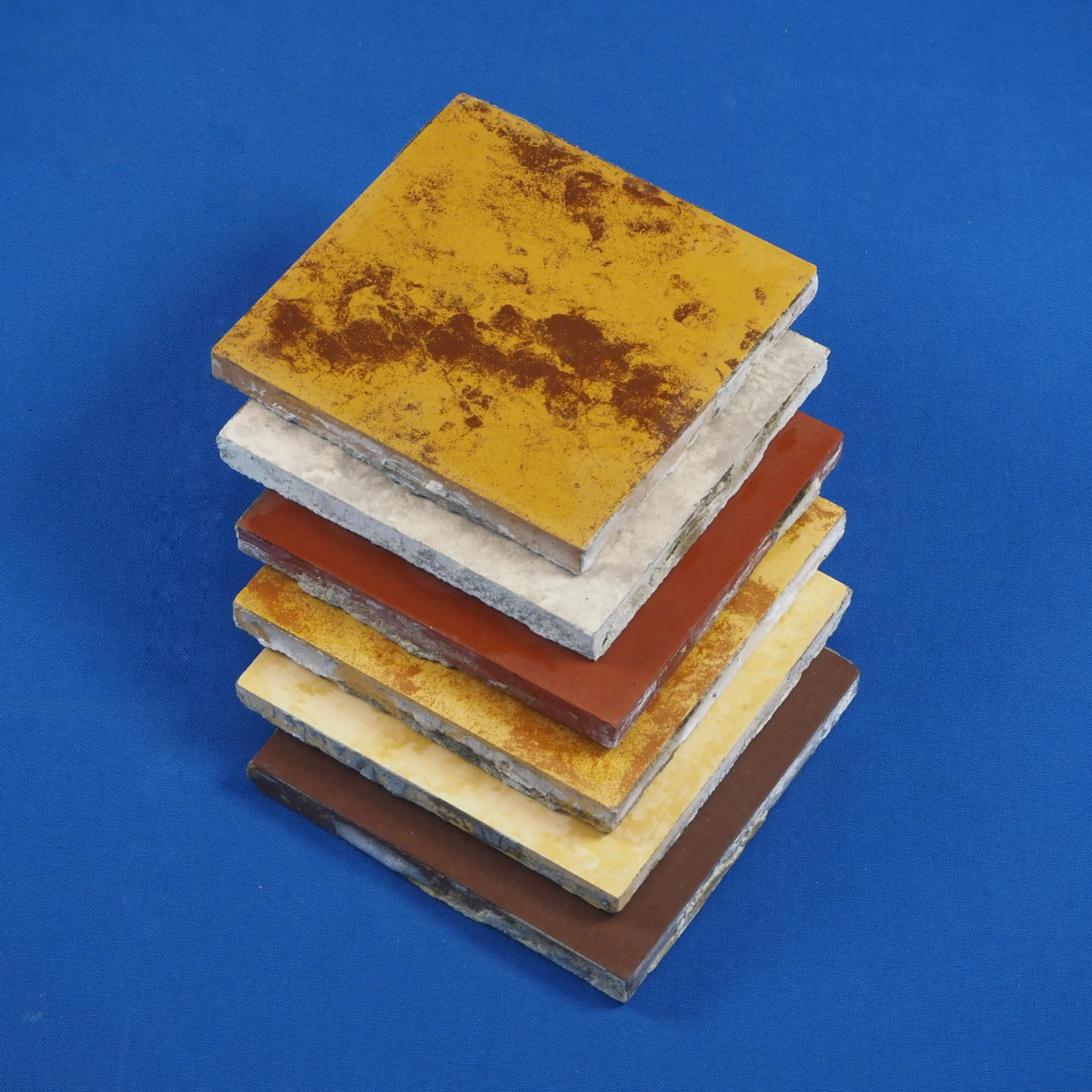 Cement tiles (15 x 15 cm) - Brown/yellow flamed