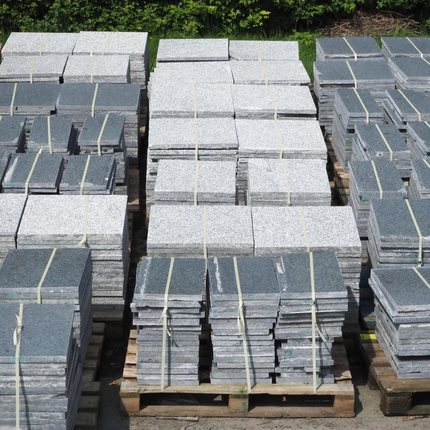 Grey granite tiles - Only available in our physical shop (B-quality)