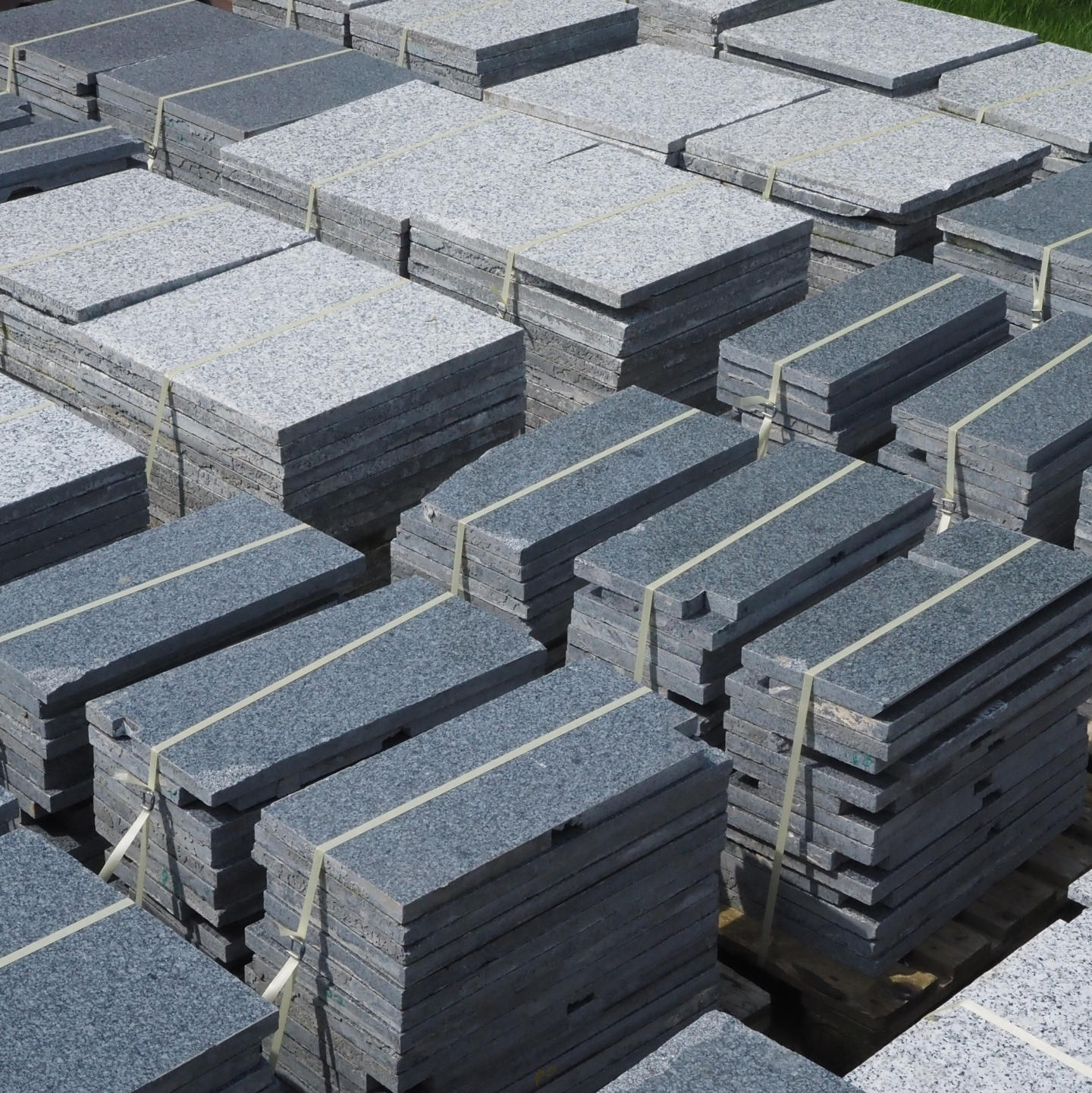 Grey granite tiles - Only available in our physical shop (B-quality)