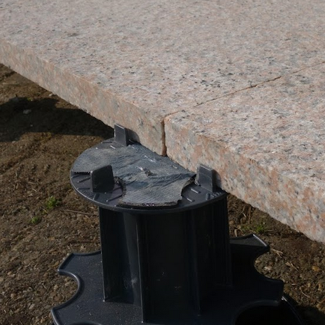 Adjustable Terrace Pedestals 'PV 5/8' by Solidor