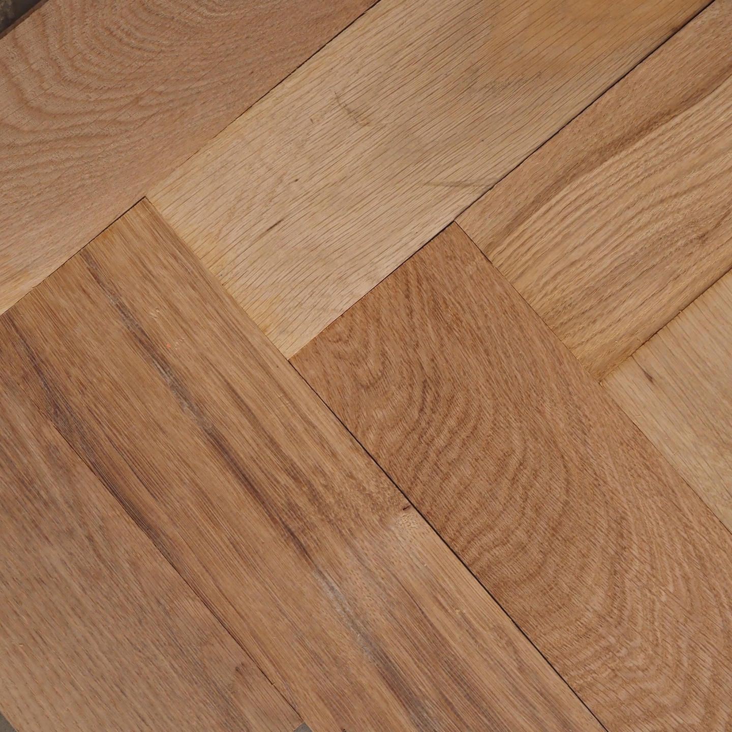 Herringbone parquet in rustic oak