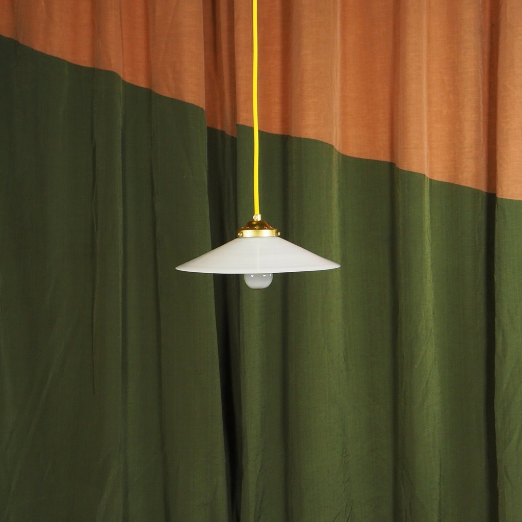 Hanging light 'Mario' with shade in opaline glass