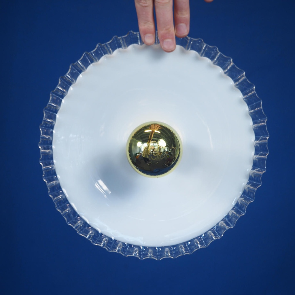 Hanging light 'Inga' with shade in opaline glass