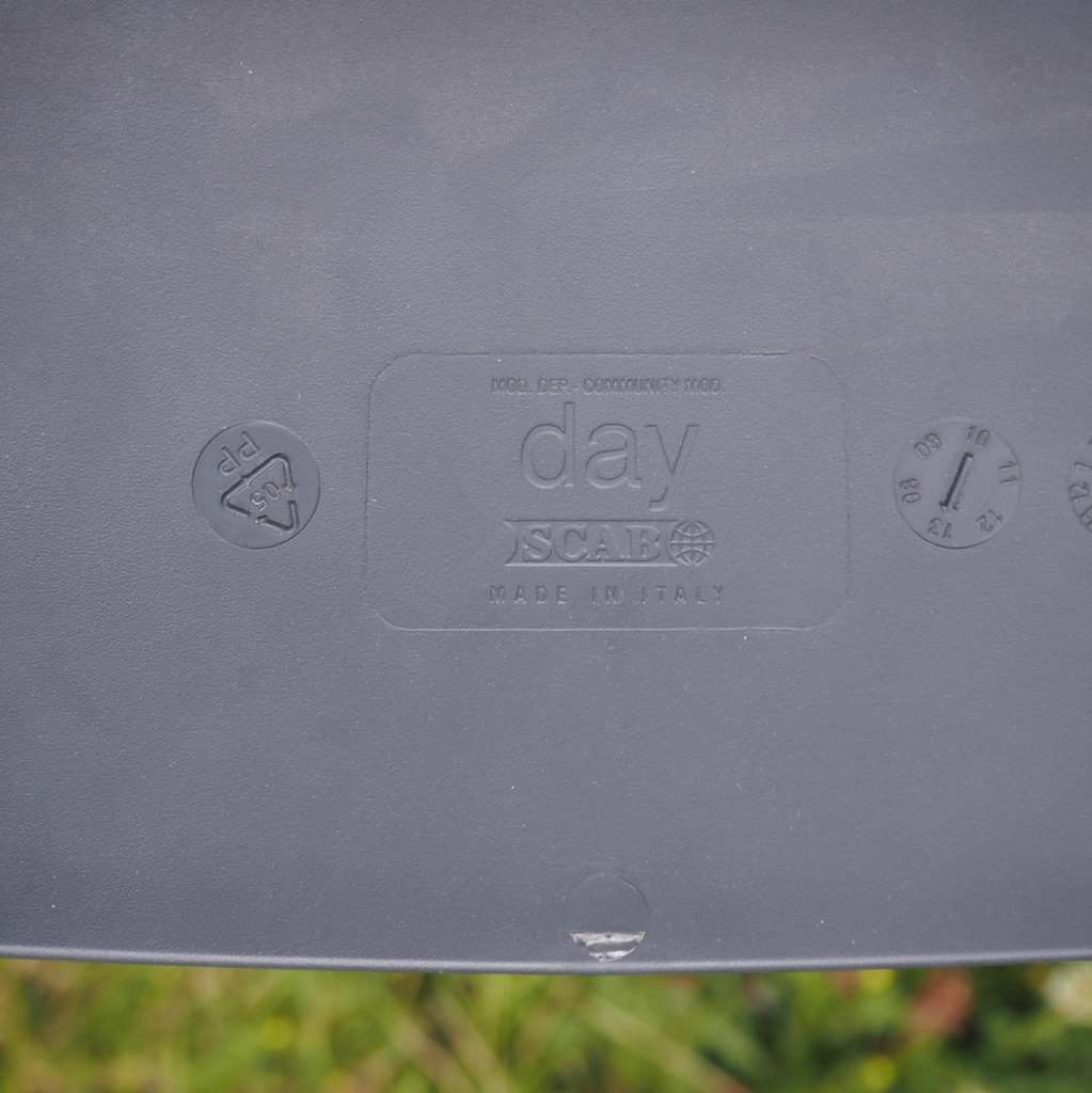 High chair 'Day' by Scab (Italy)