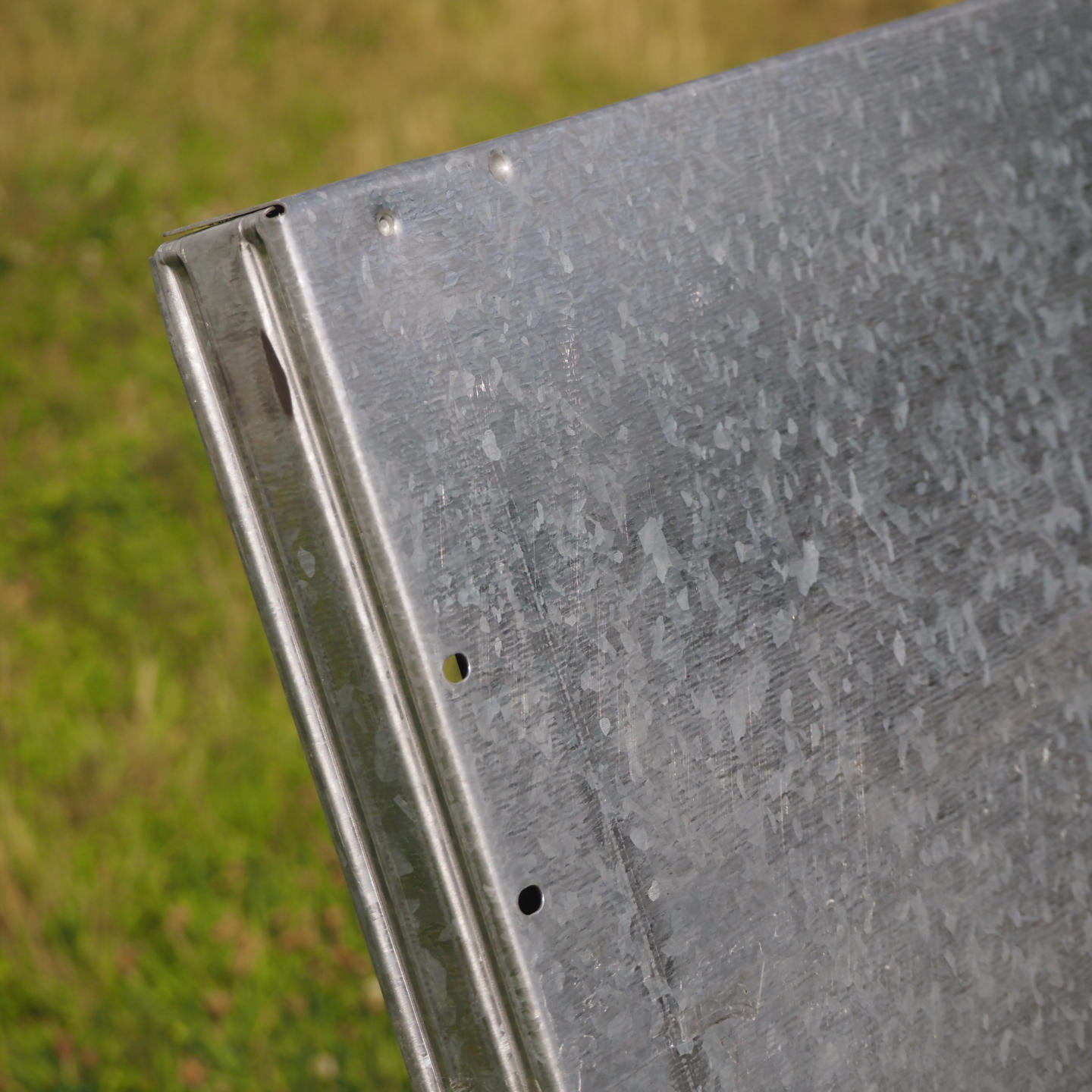 Extra shelf in galvanized steel by Bito