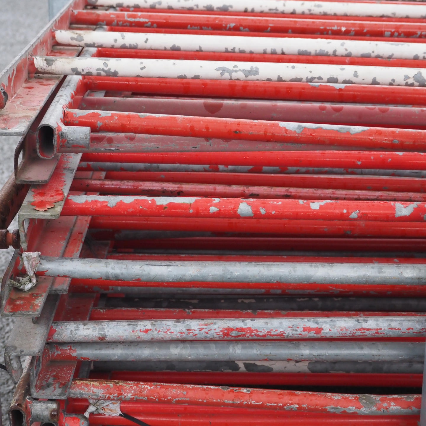 Interlocking steel barriers (10 running meters)