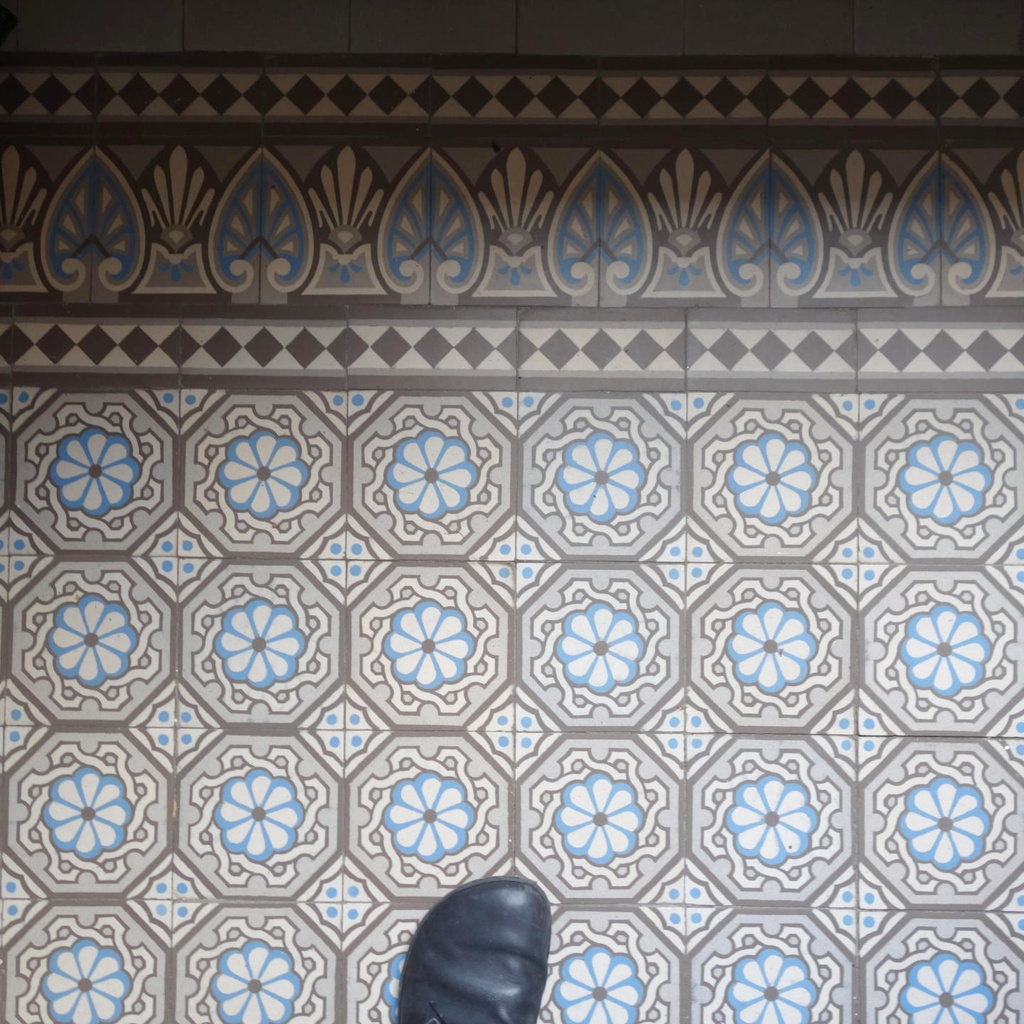 Ceramic tiles by Saint Ghislain (14 x 14 cm) - Sold per m2