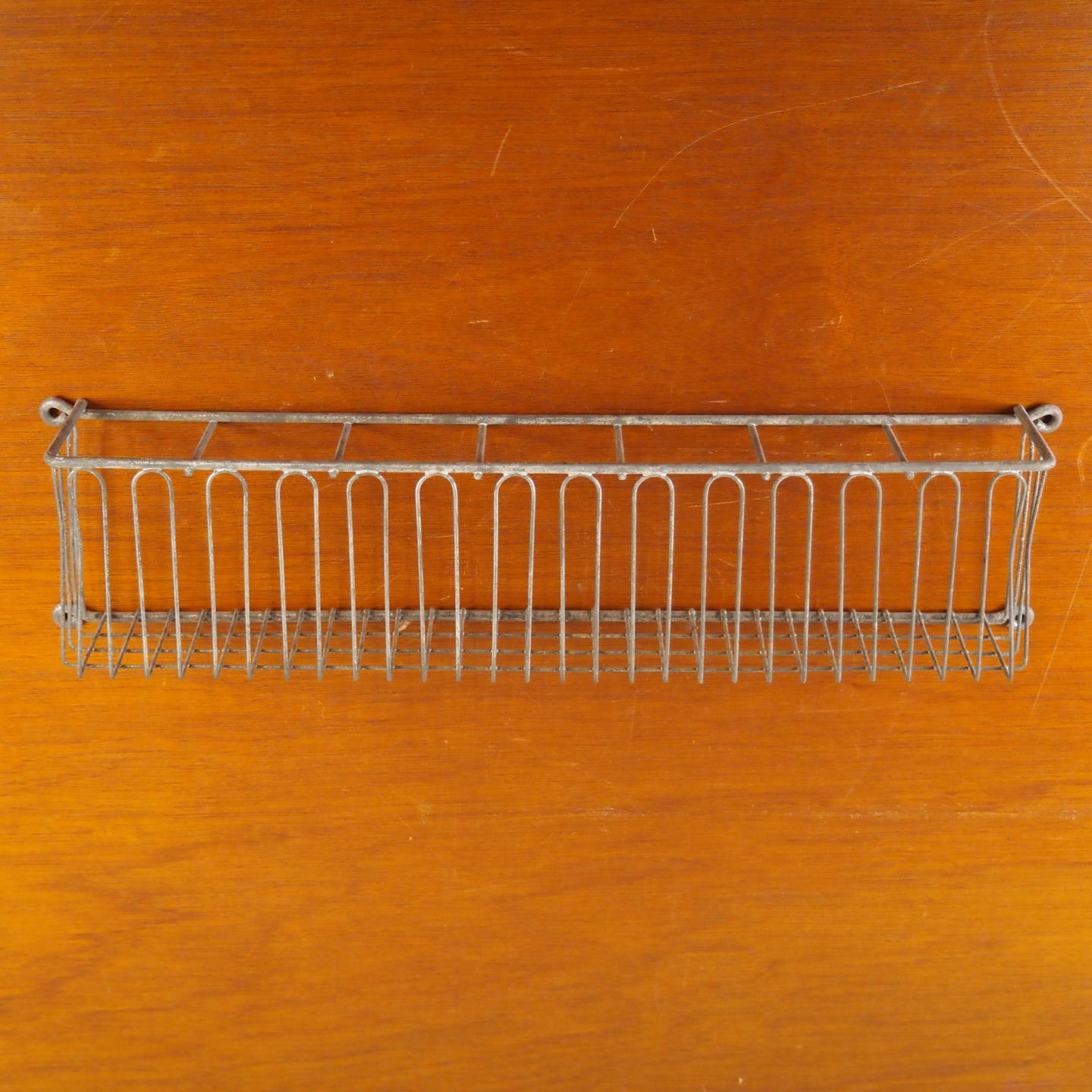 Basket in steel wire (53 x 13 cm)