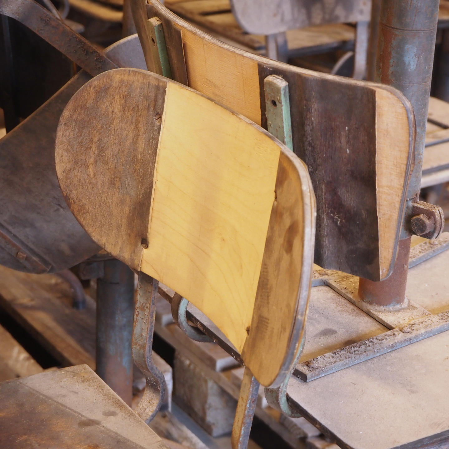 Batch of 12 industrial chairs in steel with plywood seat (B-quality)