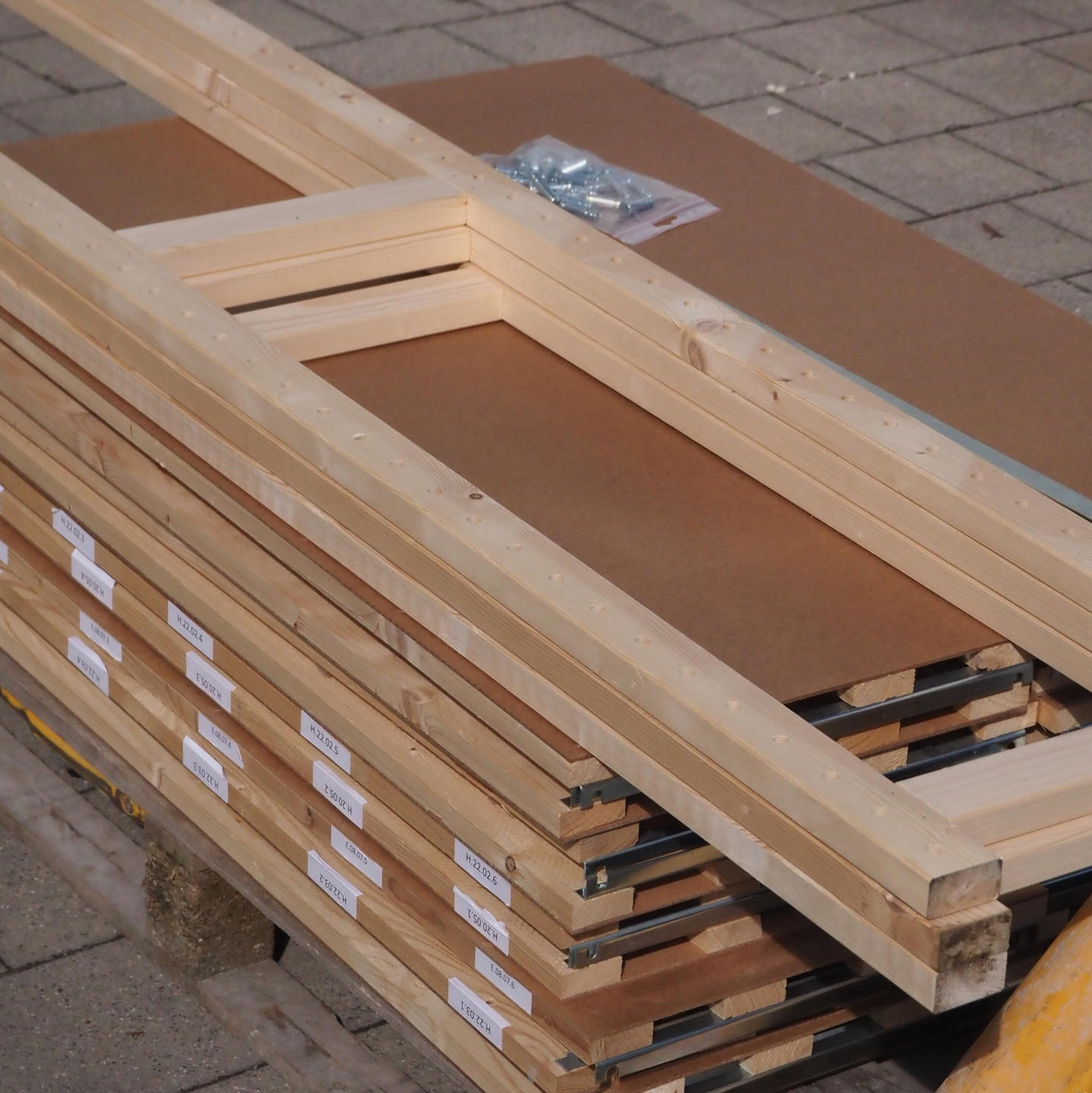 Shelf 'Almawood' by Almasy in solid pine (L. 202,5 x D. 40 cm)