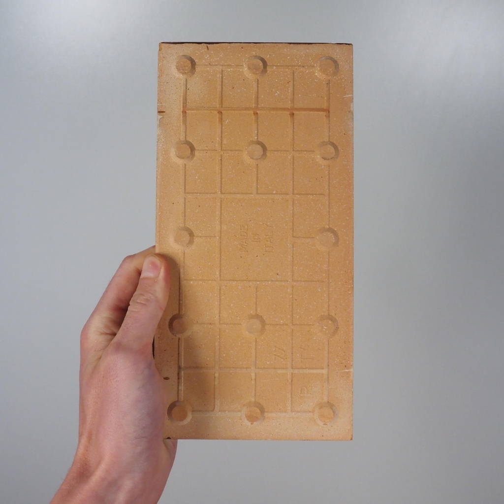 Ceramic tile by Alfa Ceramiche (24,7 x 12,3 cm)