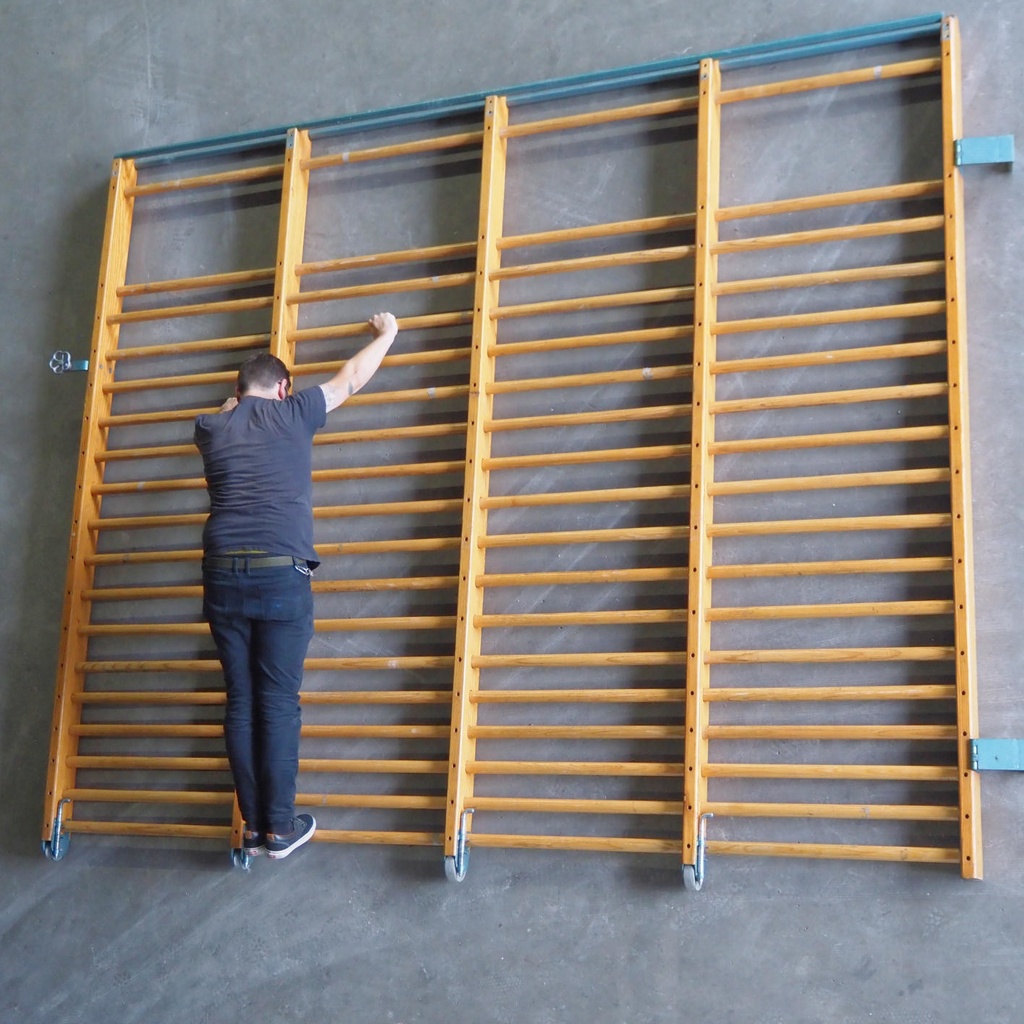 Gymnastic ladder in solid wood (H. 285 x L. 340 cm)