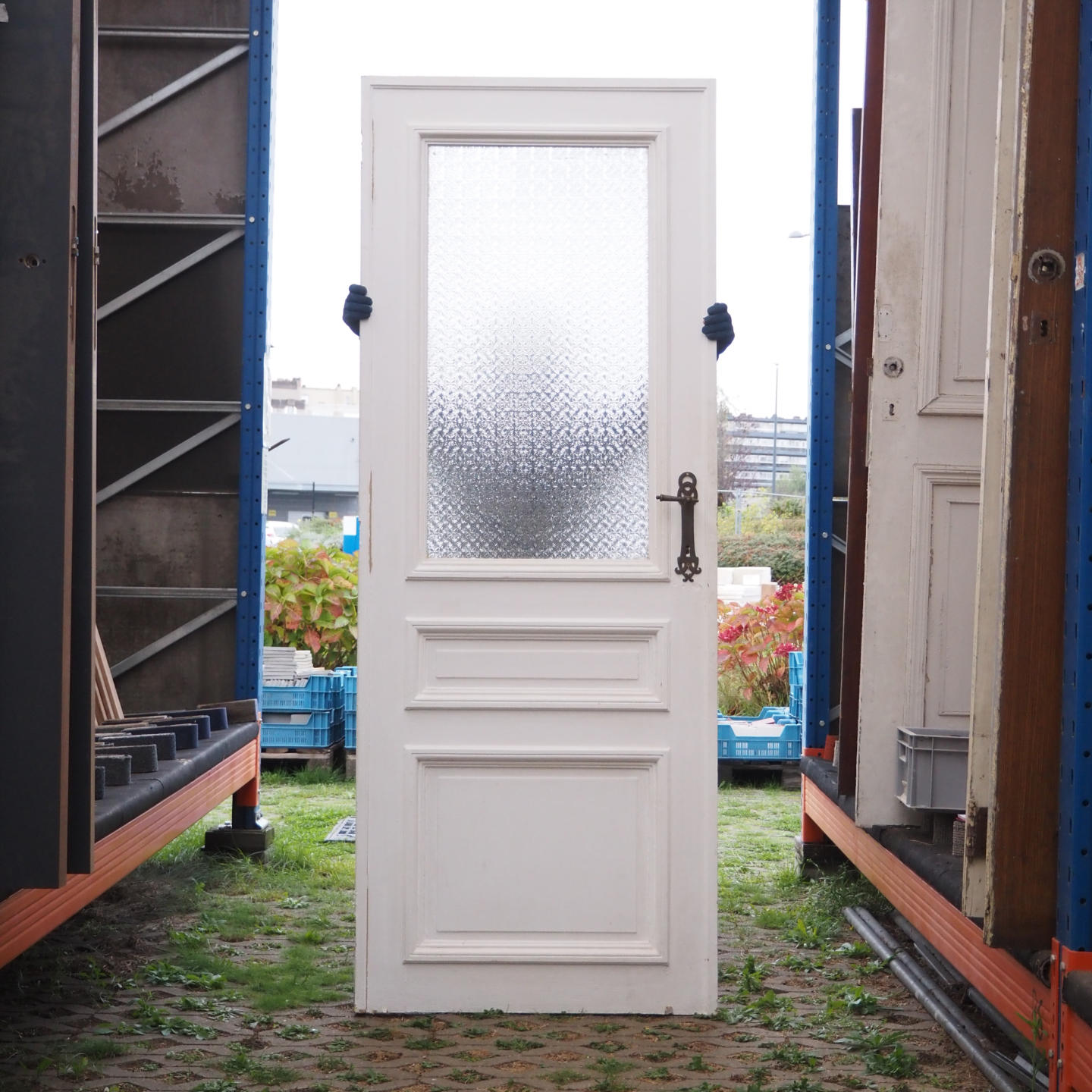 Wooden door with textured glass panel (H. 223,5 cm x W. 85,5 cm) - Right