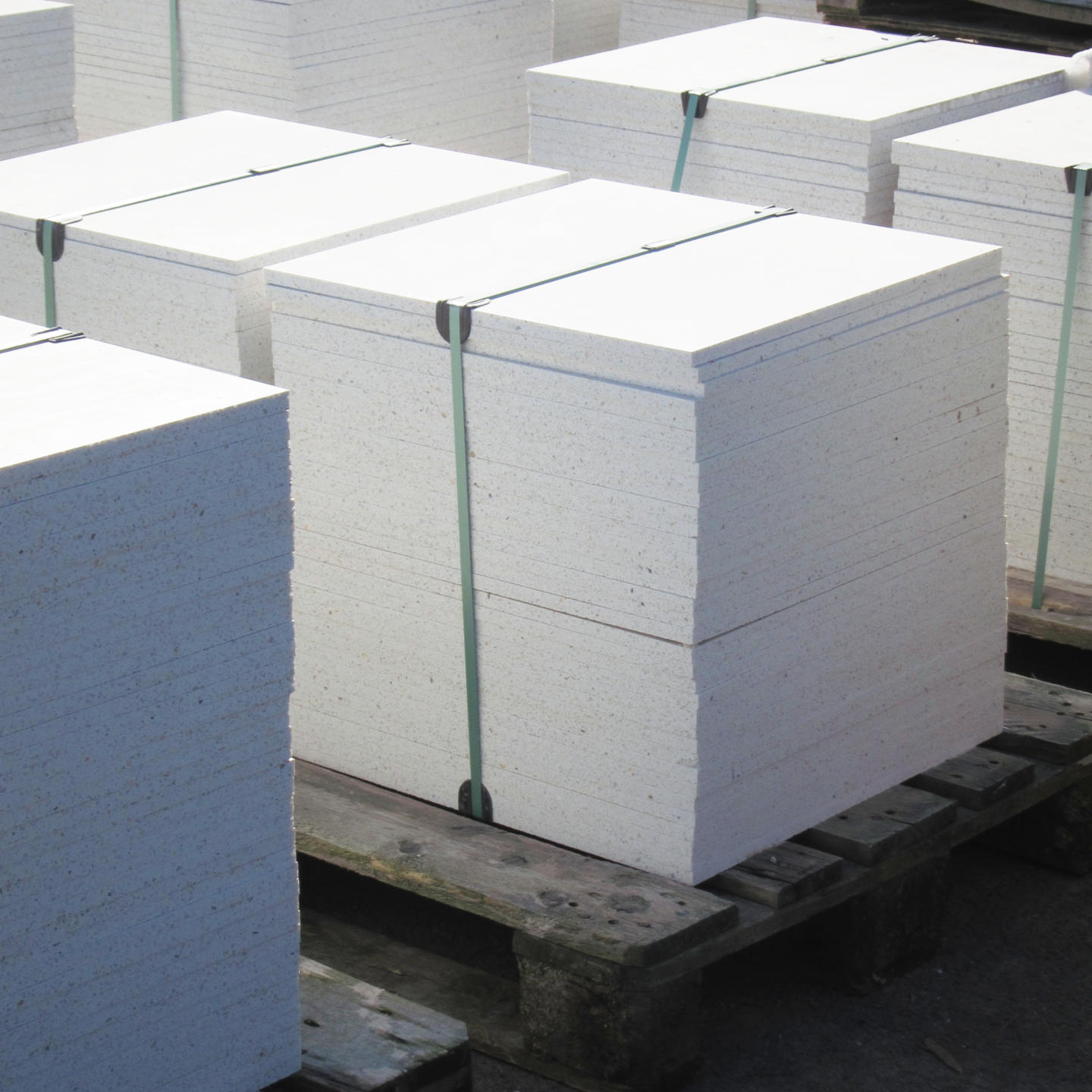 Square 'Vetisol Cristo' terrazzo slabs (50 x 50 cm) - Sold per m2