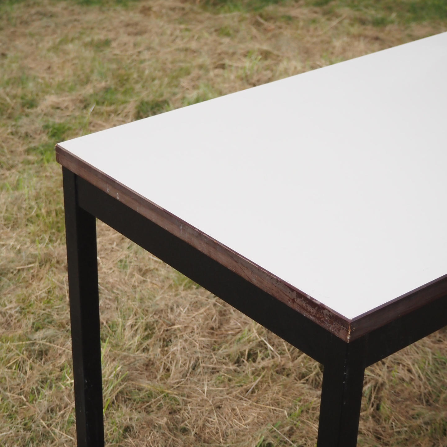 Table with HPL tabletop and steel base from KU Leuven (120 x 60 cm)